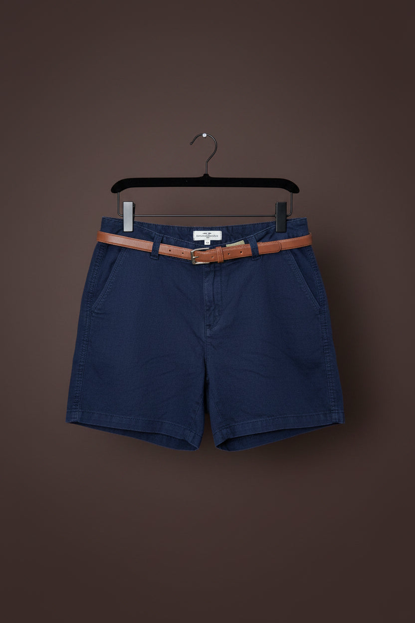Tailored short size 10