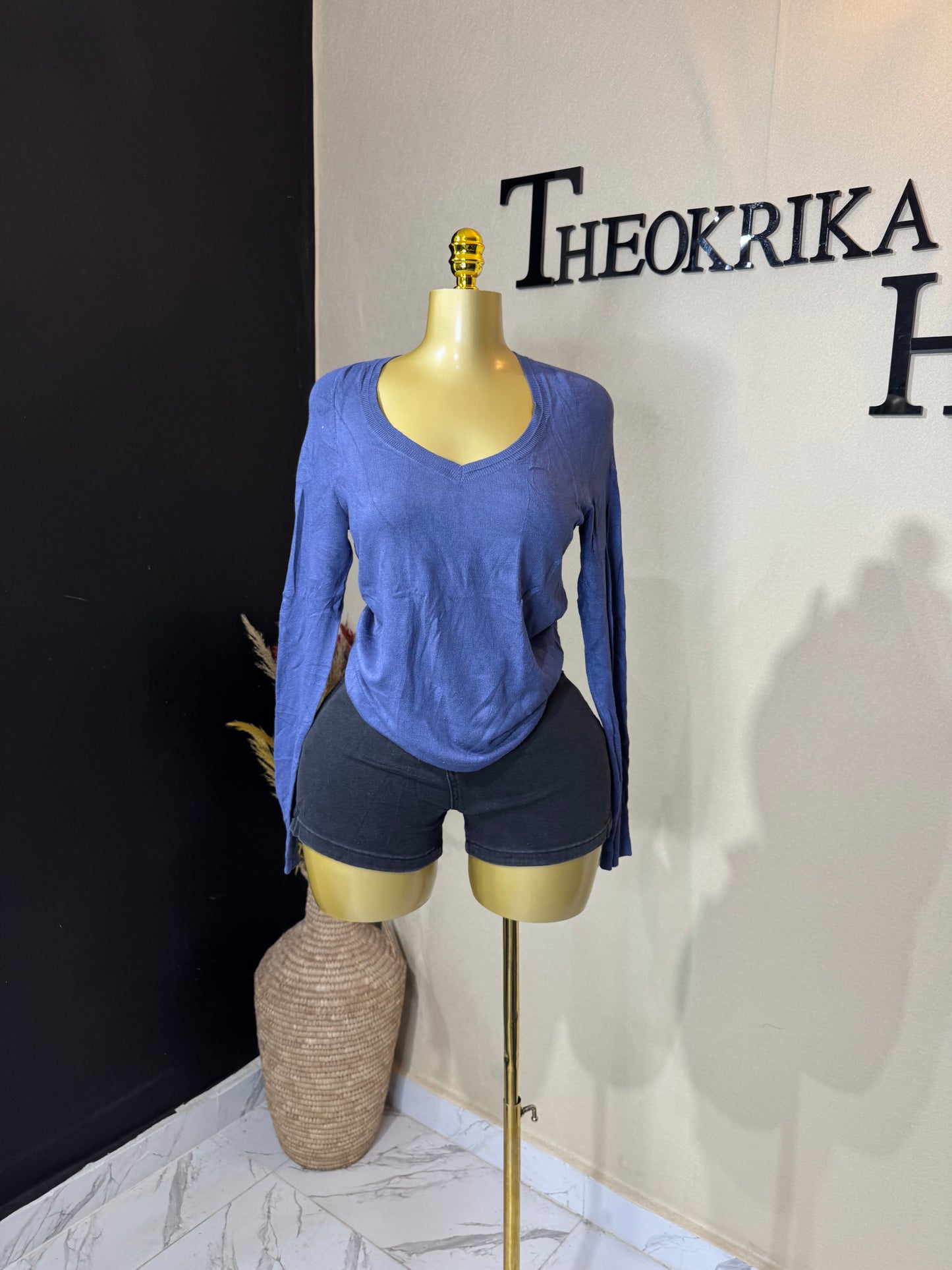 Knitted sweater size 12/14