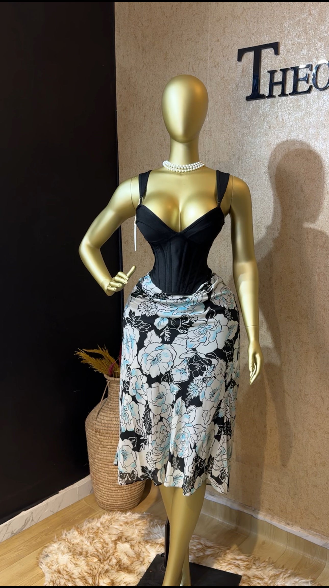 Maxi poky skirt size 14/16
