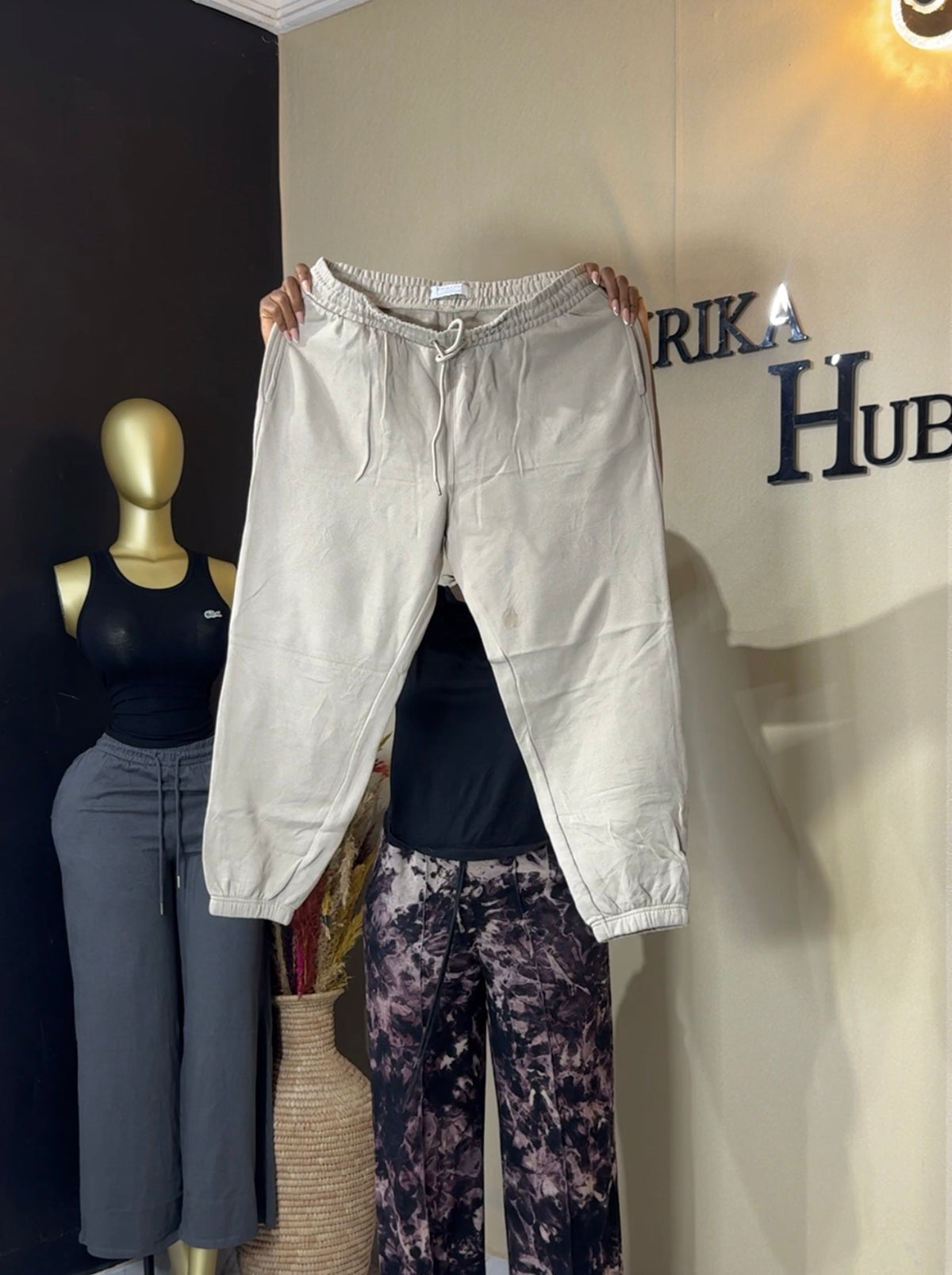 Joggers size 14/16 L-40