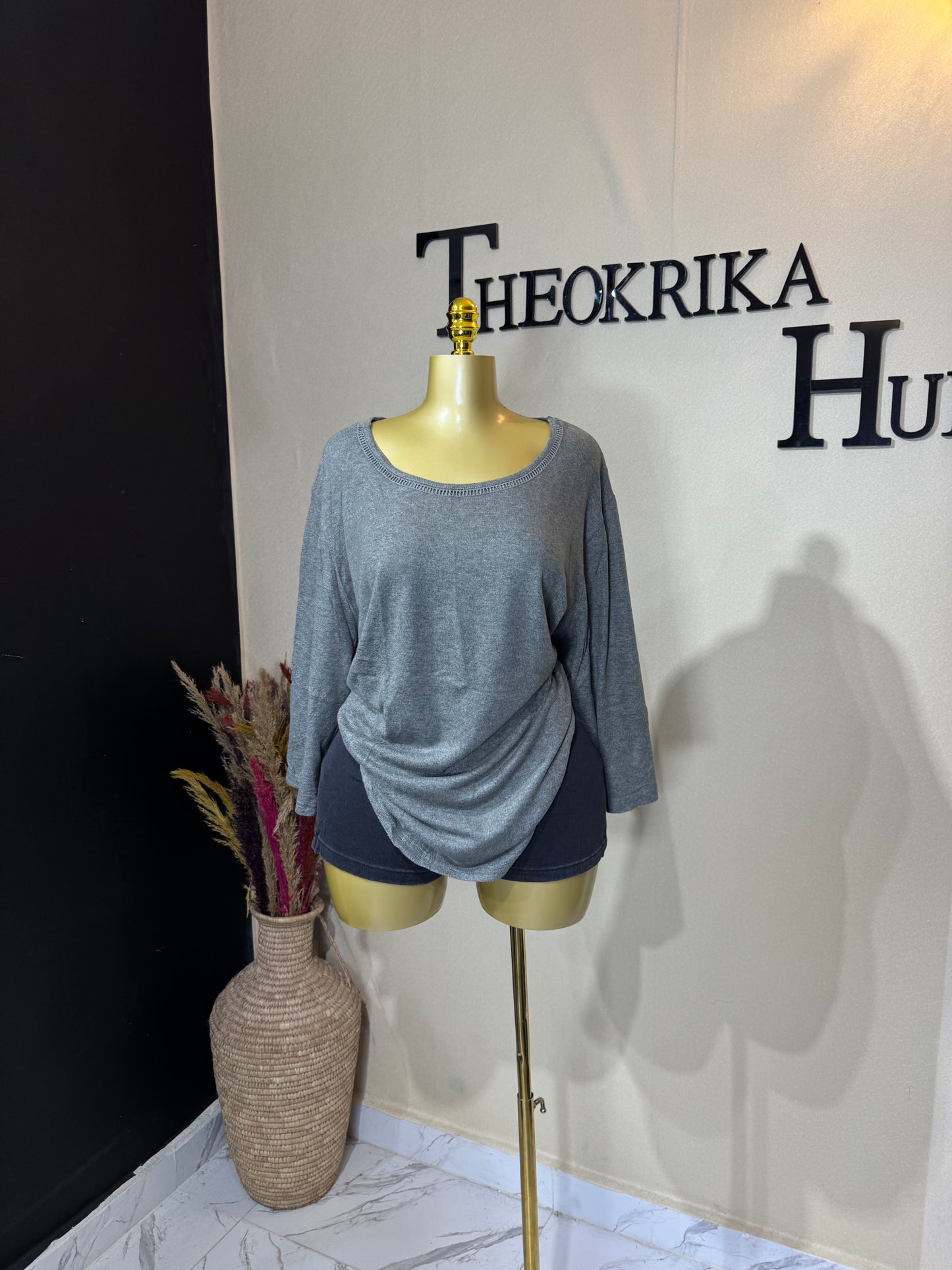 Knitted sweater size 20