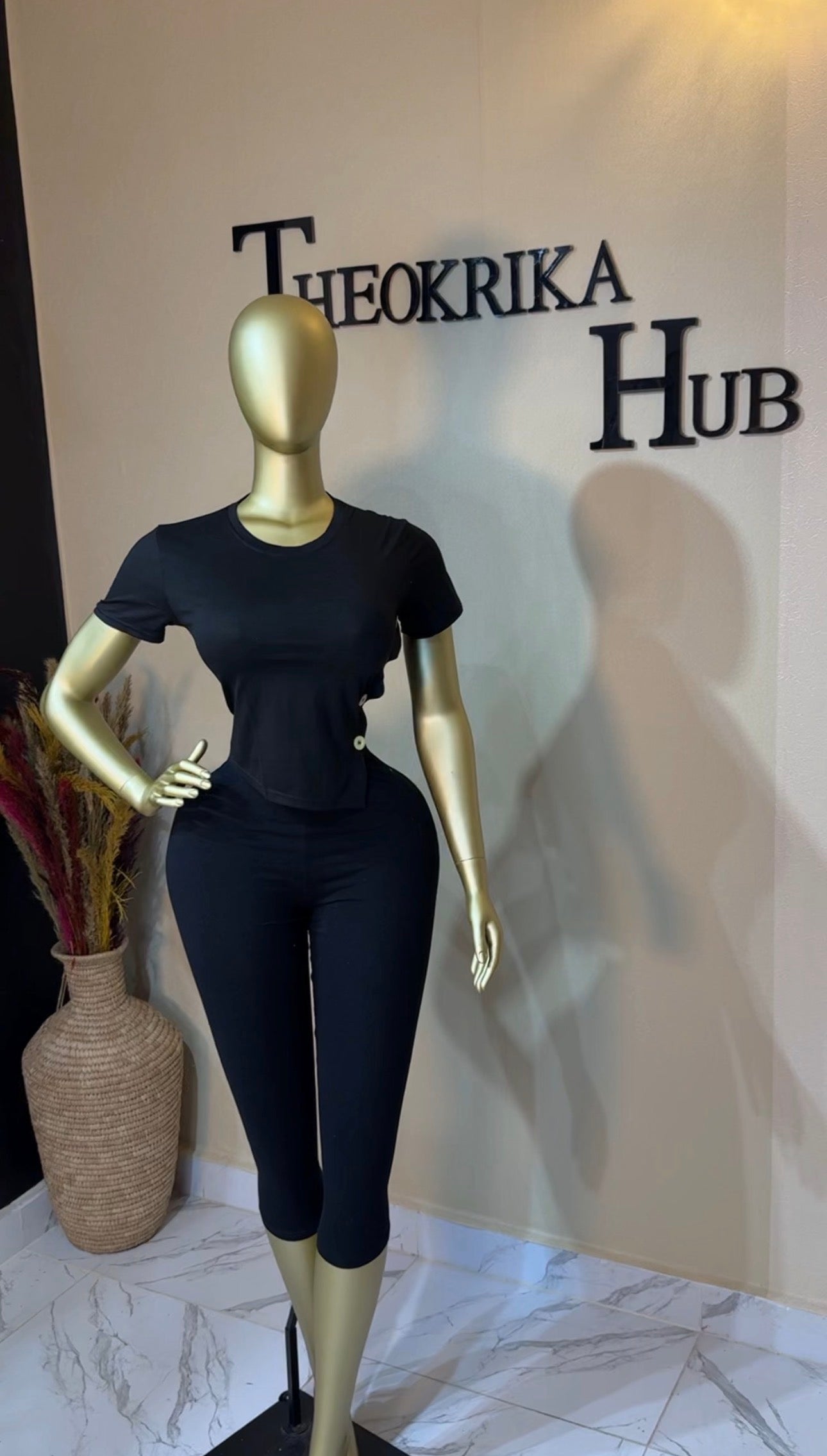 Basic top size 8