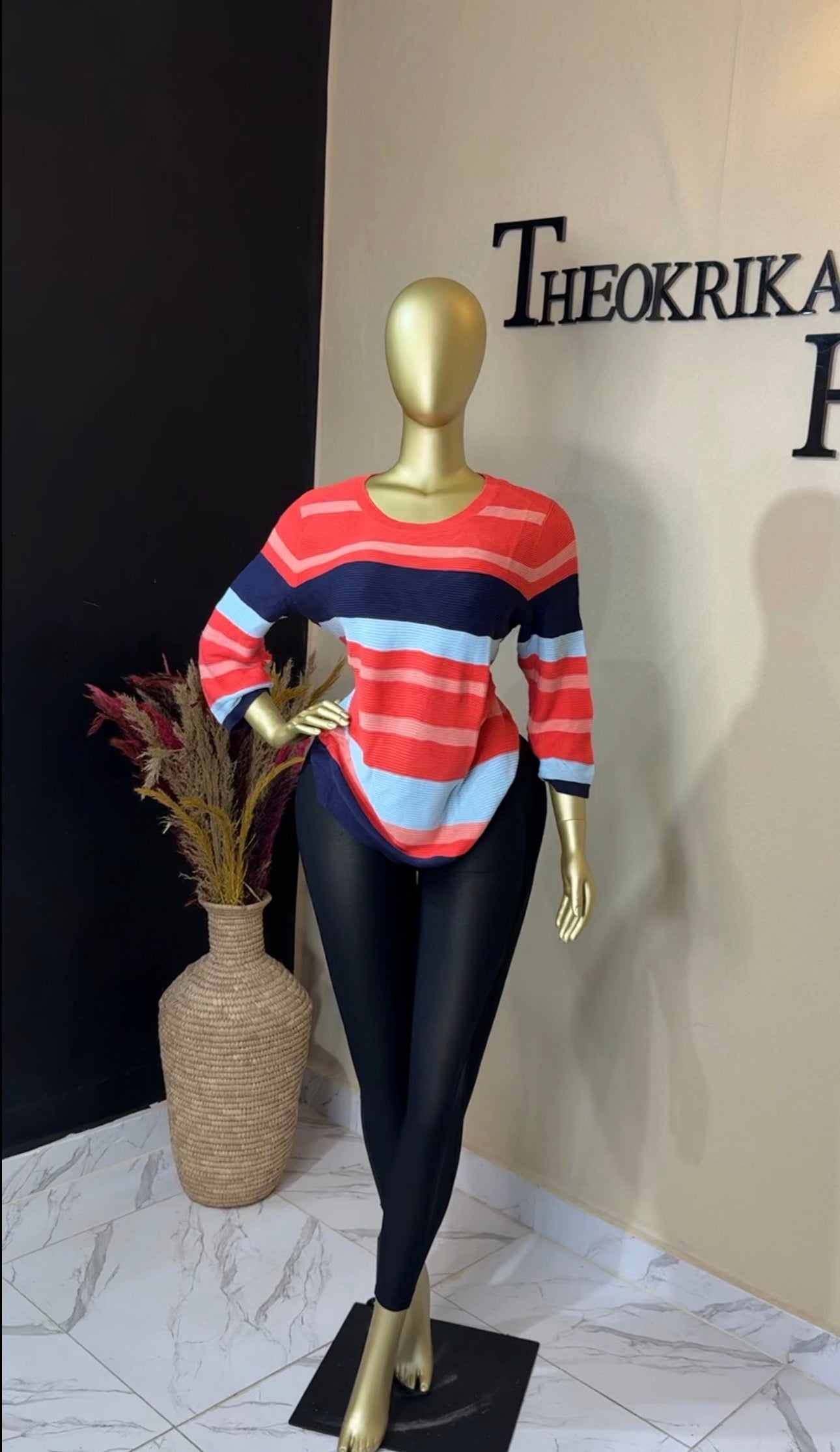 Knitted sweater size 14