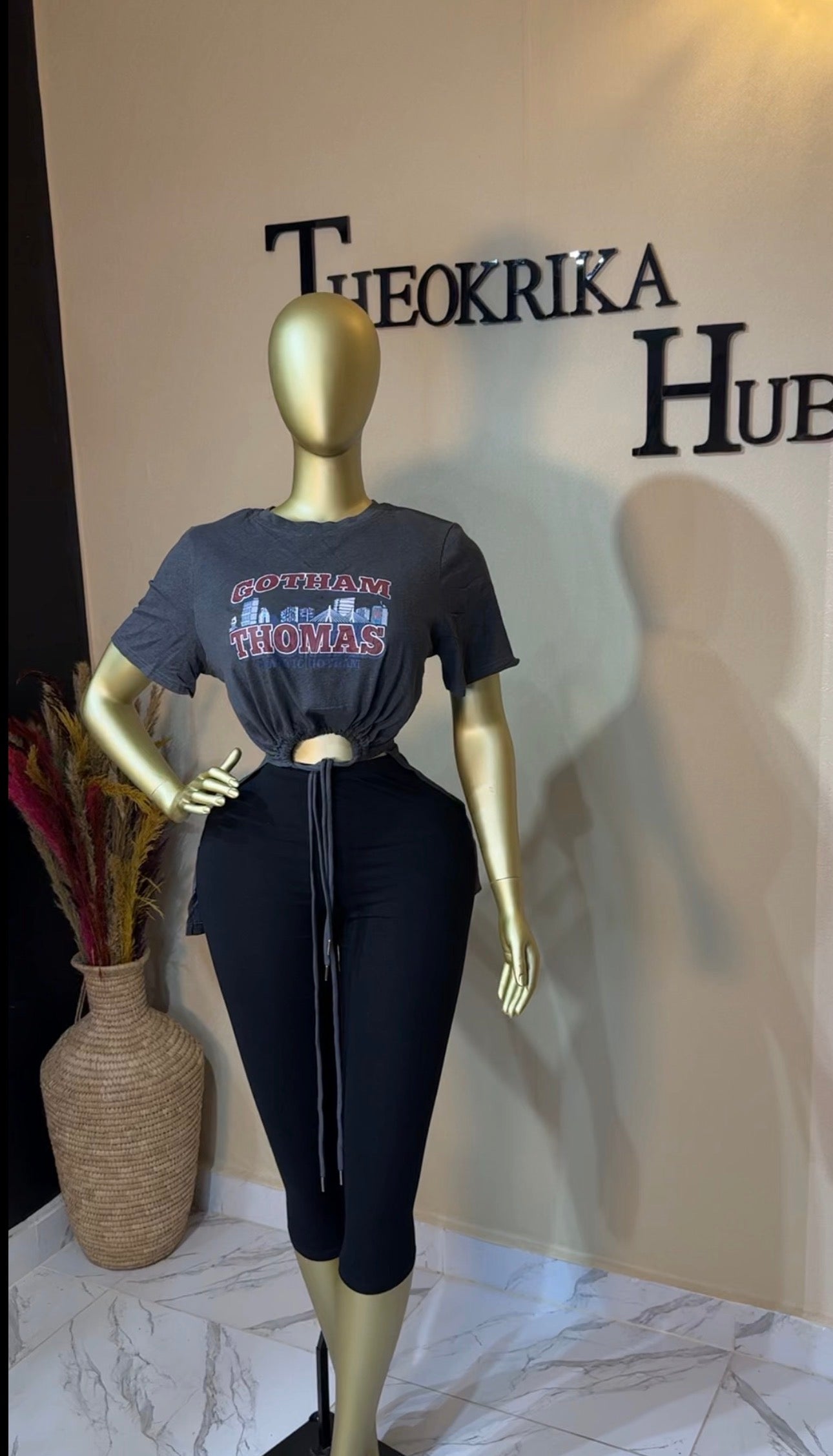 Roundneck top size 12/14