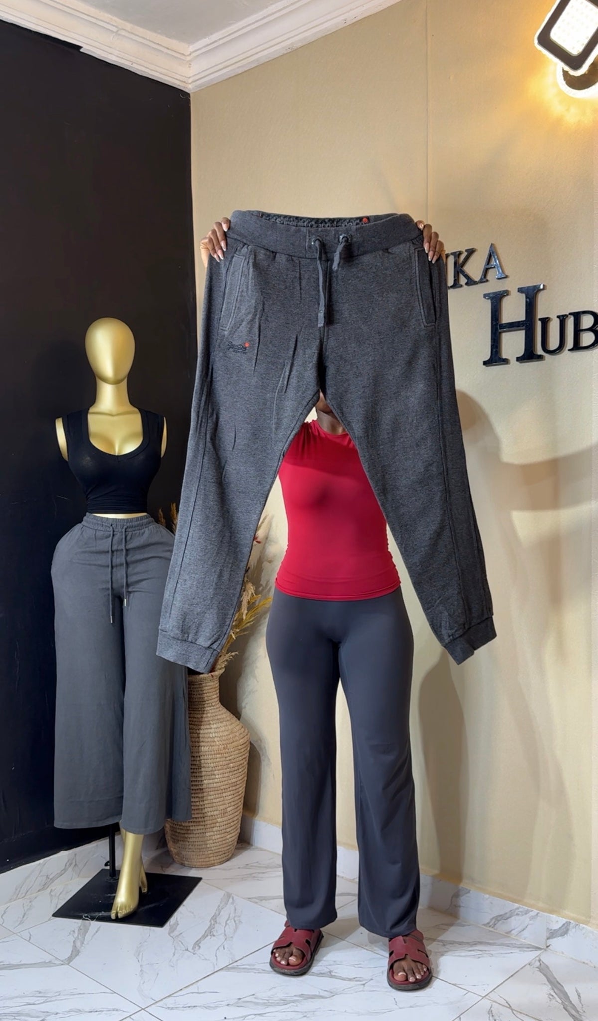 Joggers size 16 L44