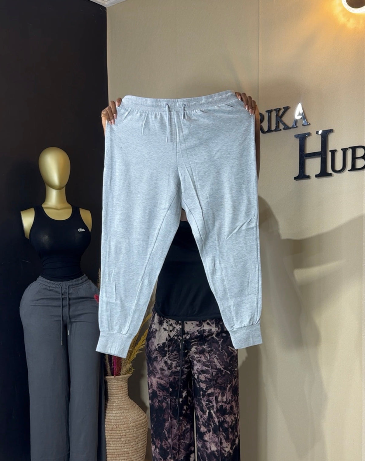 Joggers size 14/16 L41