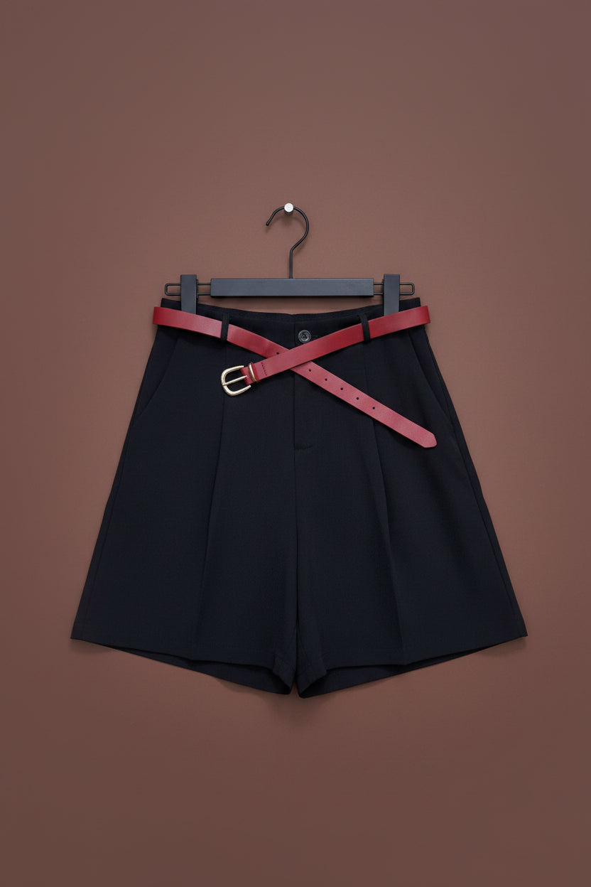 Tailored short size 8/10 (no belt)