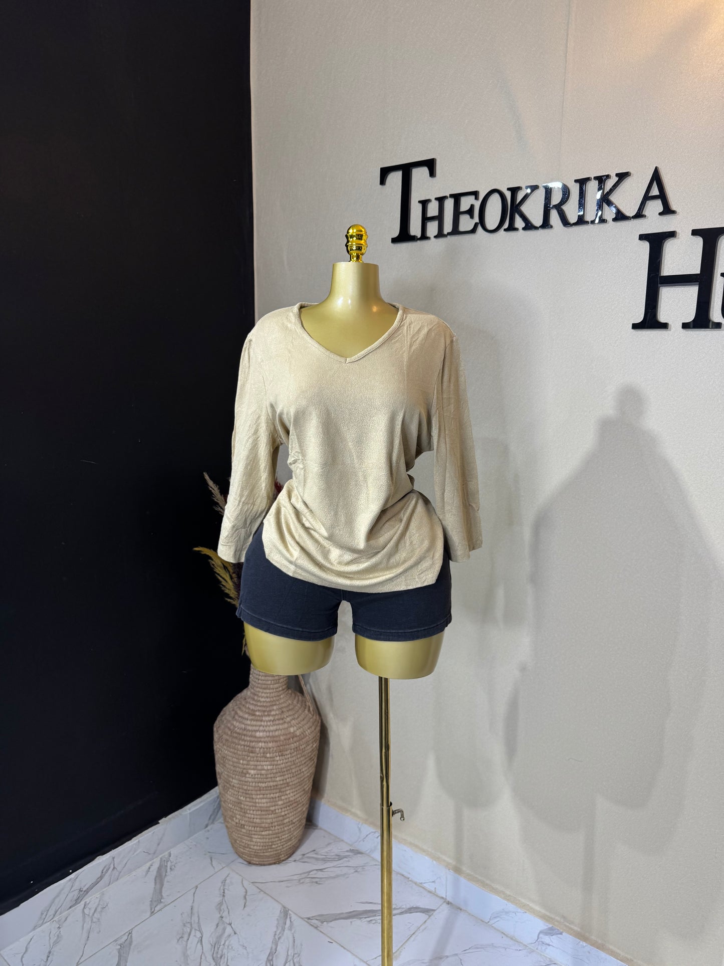 Knitted sweater size 12/14