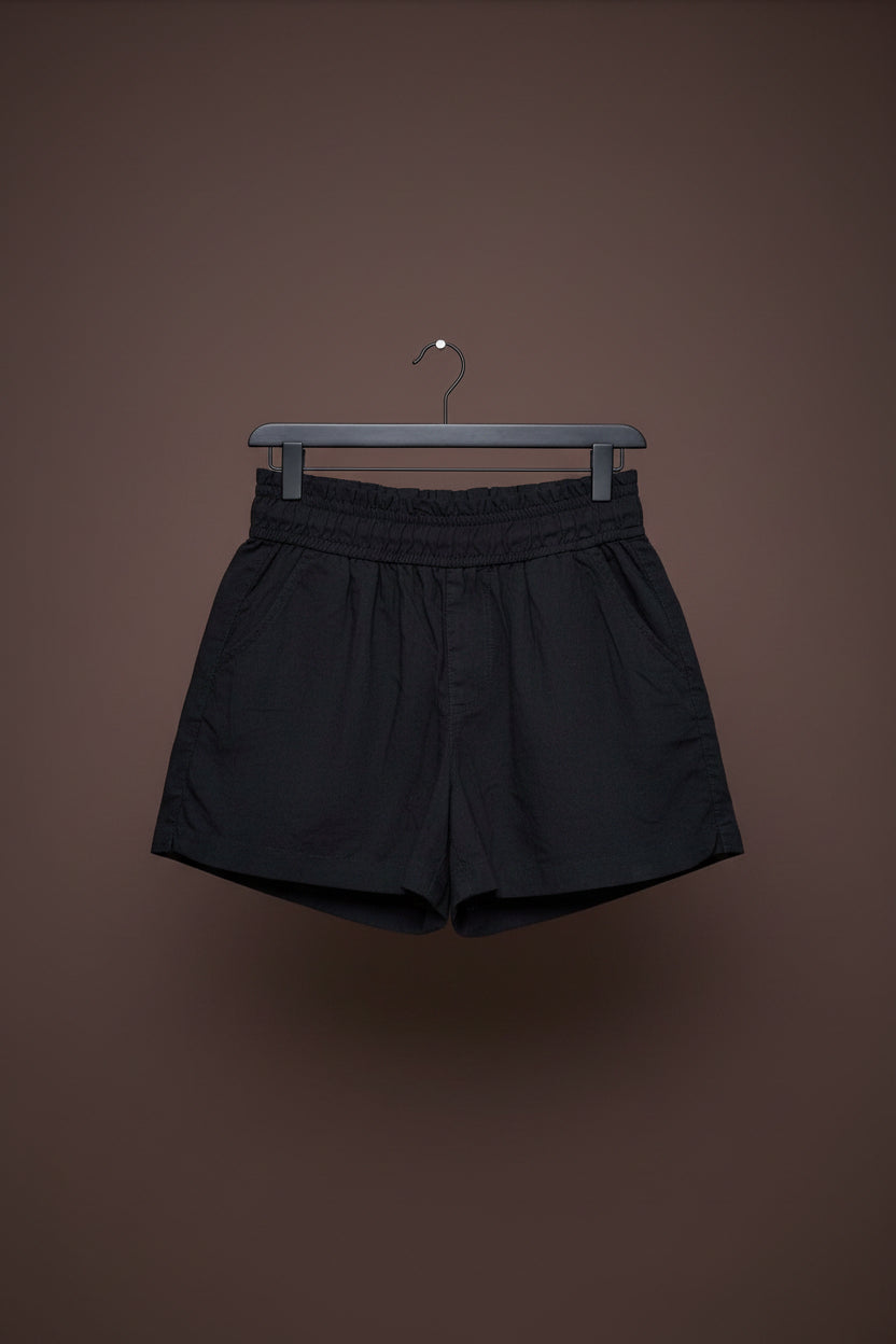 Tailored short size 6/8