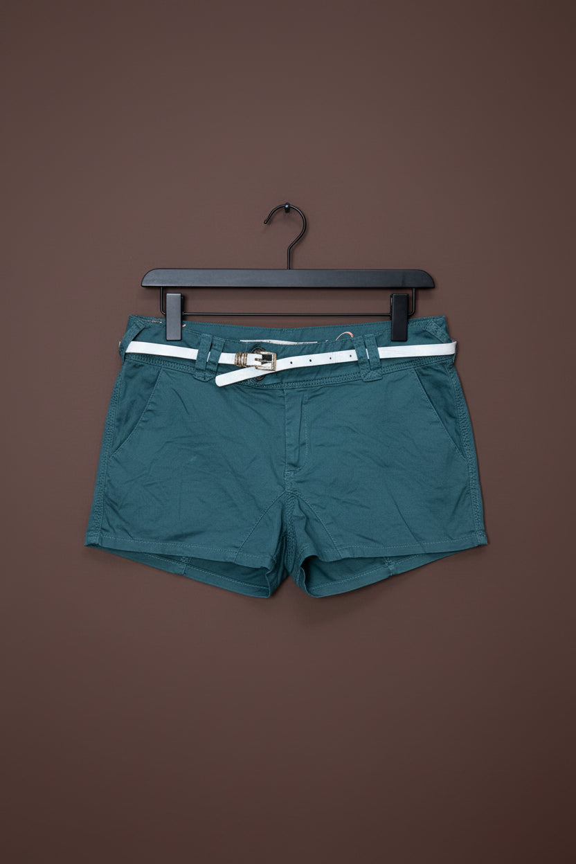 Tailored short size 10 (no belt)