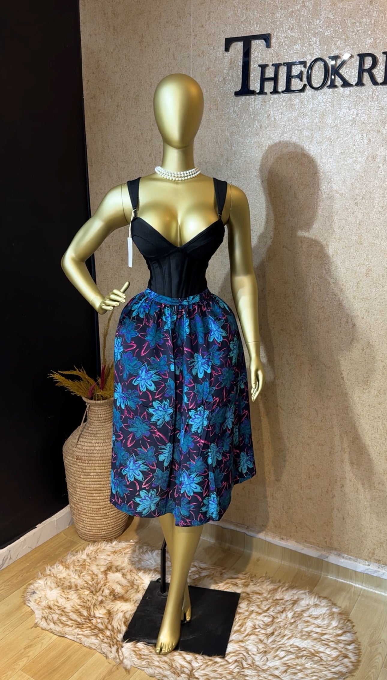 Maxi poly skirt size 12