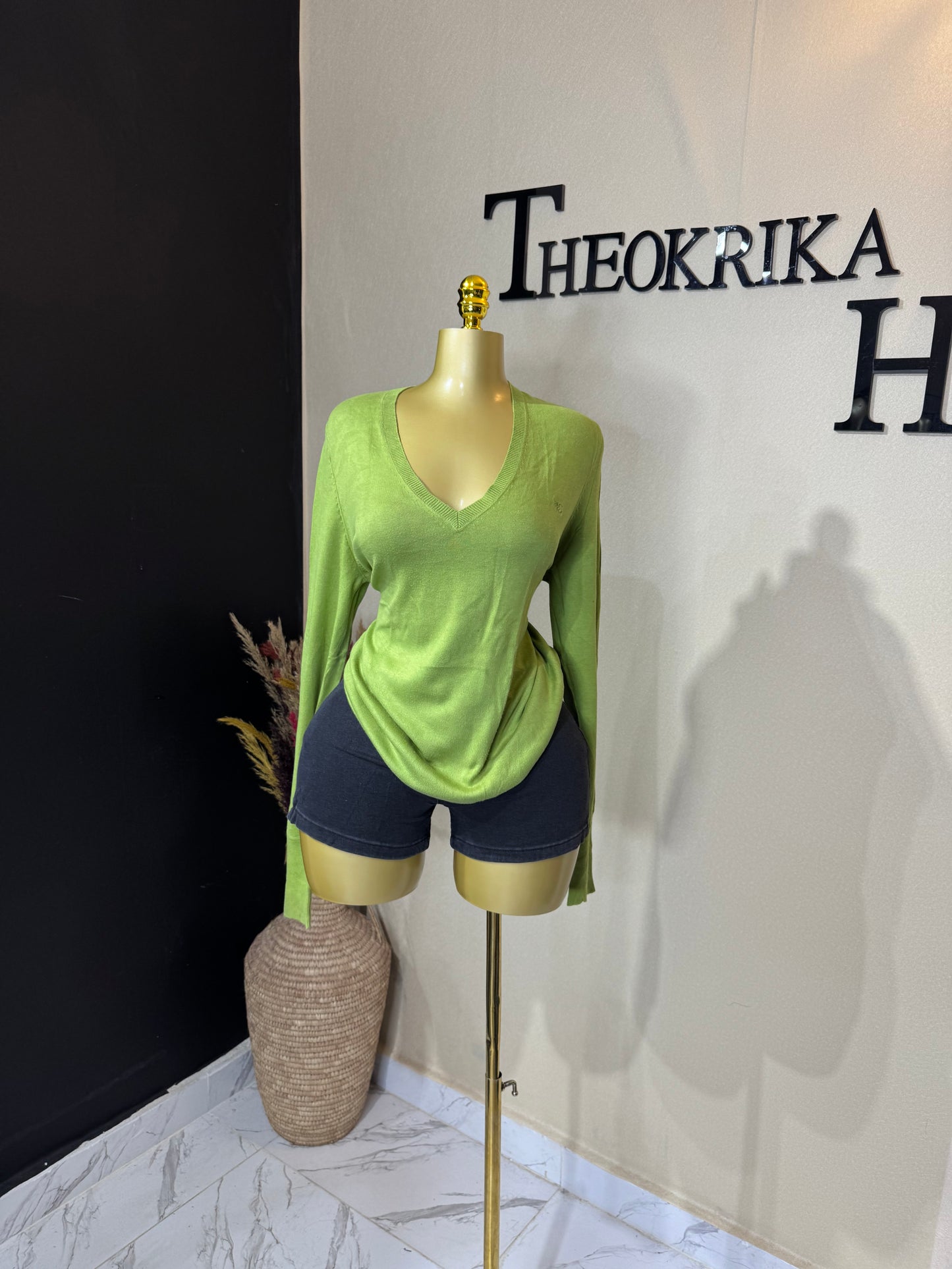 Sweater Size 12/145