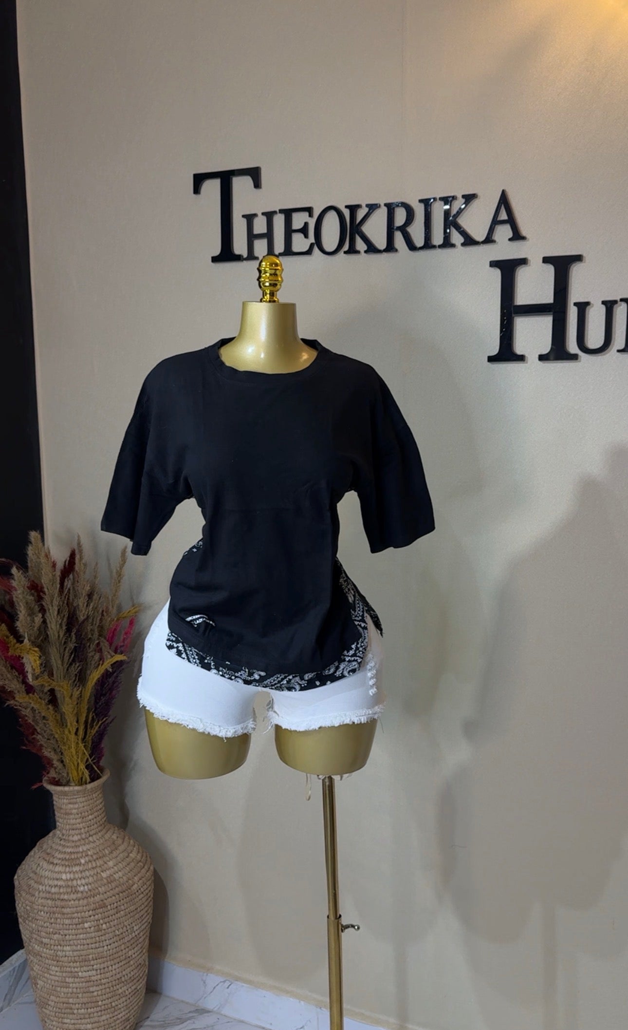 Roundneck top size 10/12