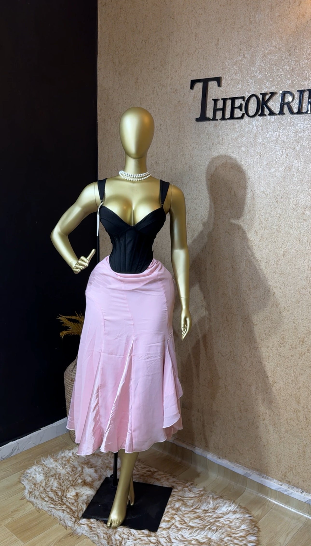 Maxi poly skirt size 10/12