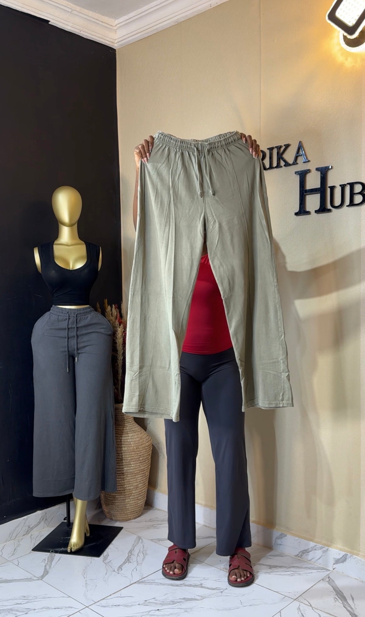 Sweatpant size 10/12/14 L45