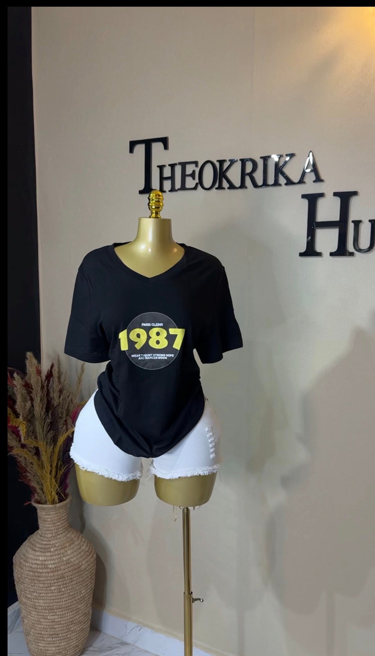 Vneck top size 14/16