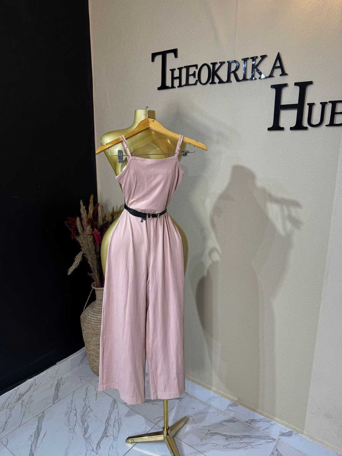 Jumpsuit size 4/6