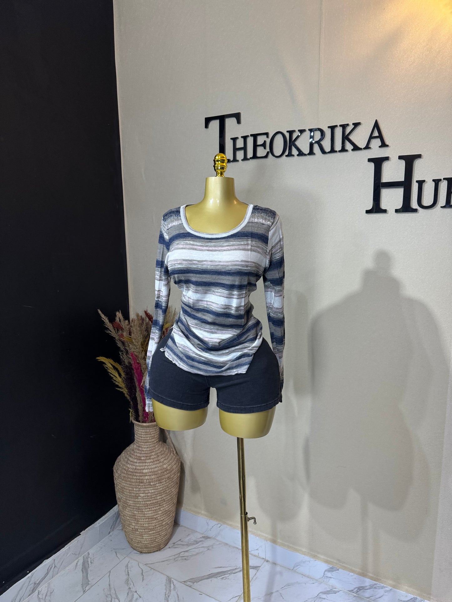 Knitted sweater size 8/10