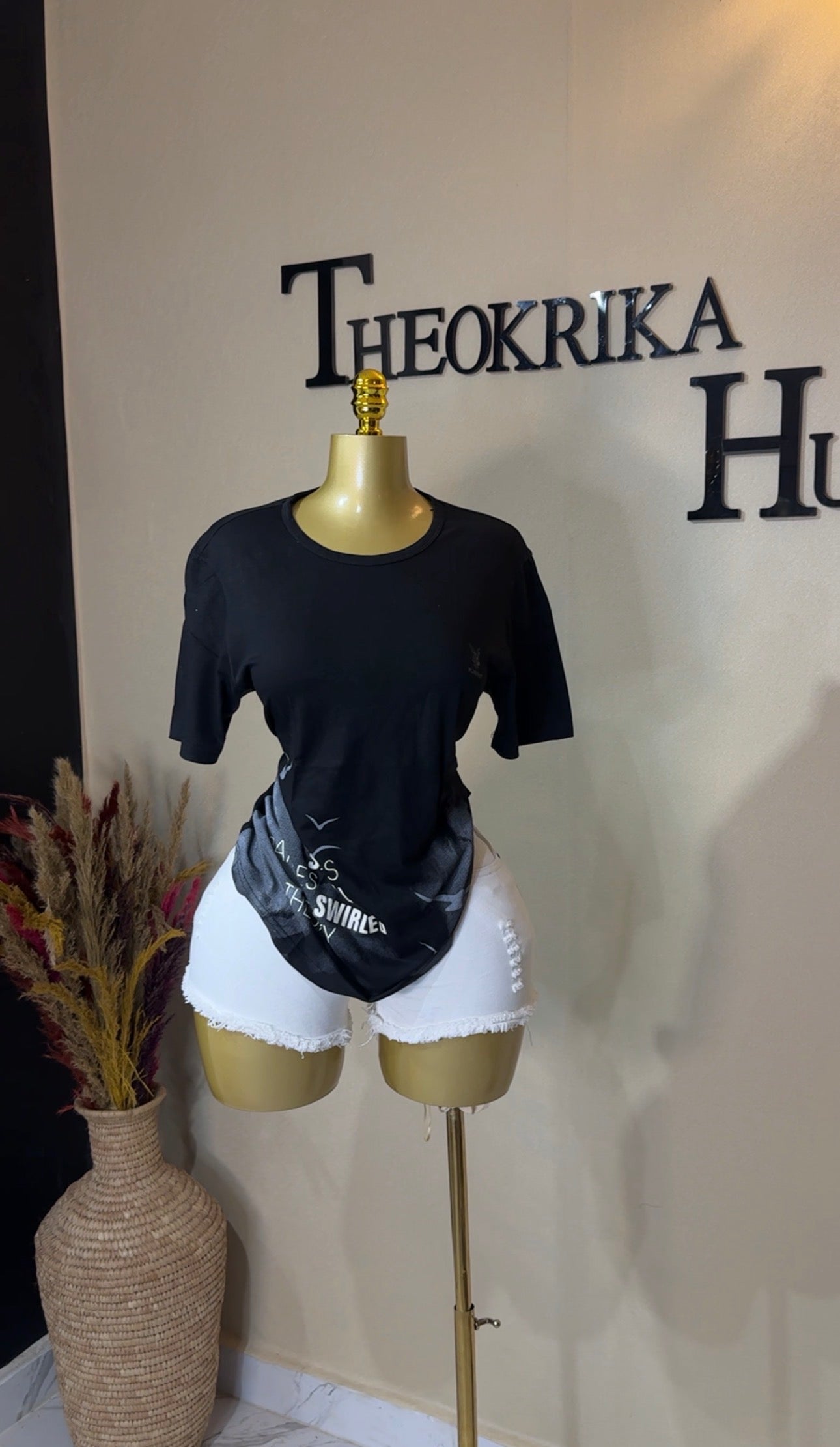 Roundneck top size 10/12