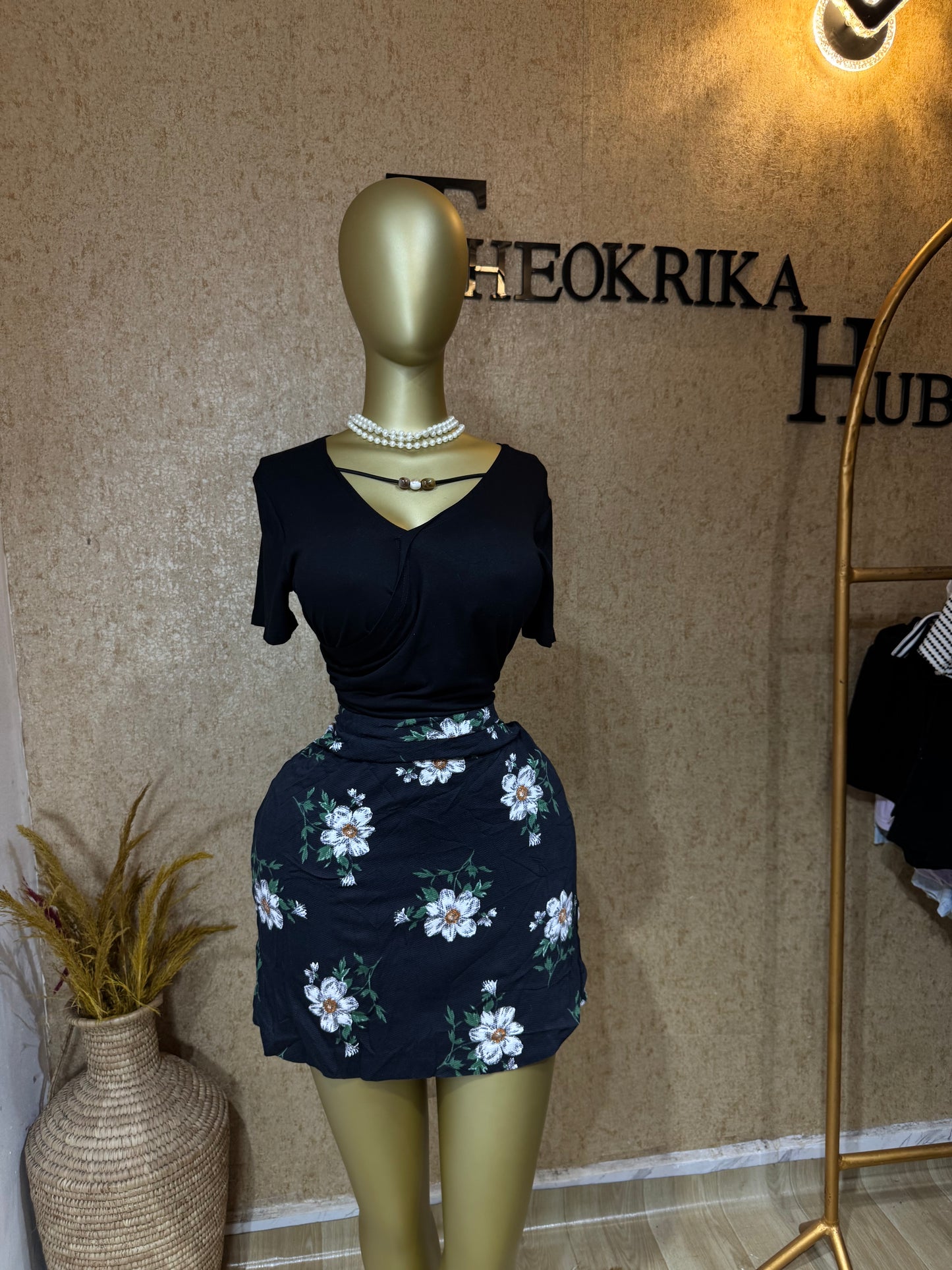 Mini skirt size 10