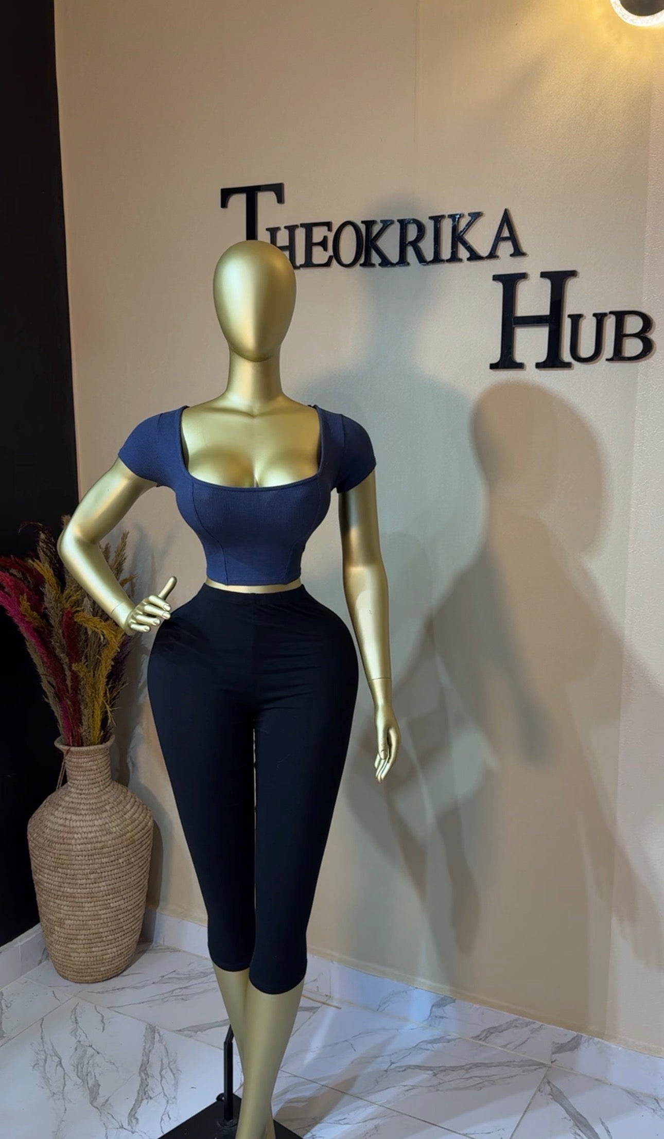 Crop top size 6/8