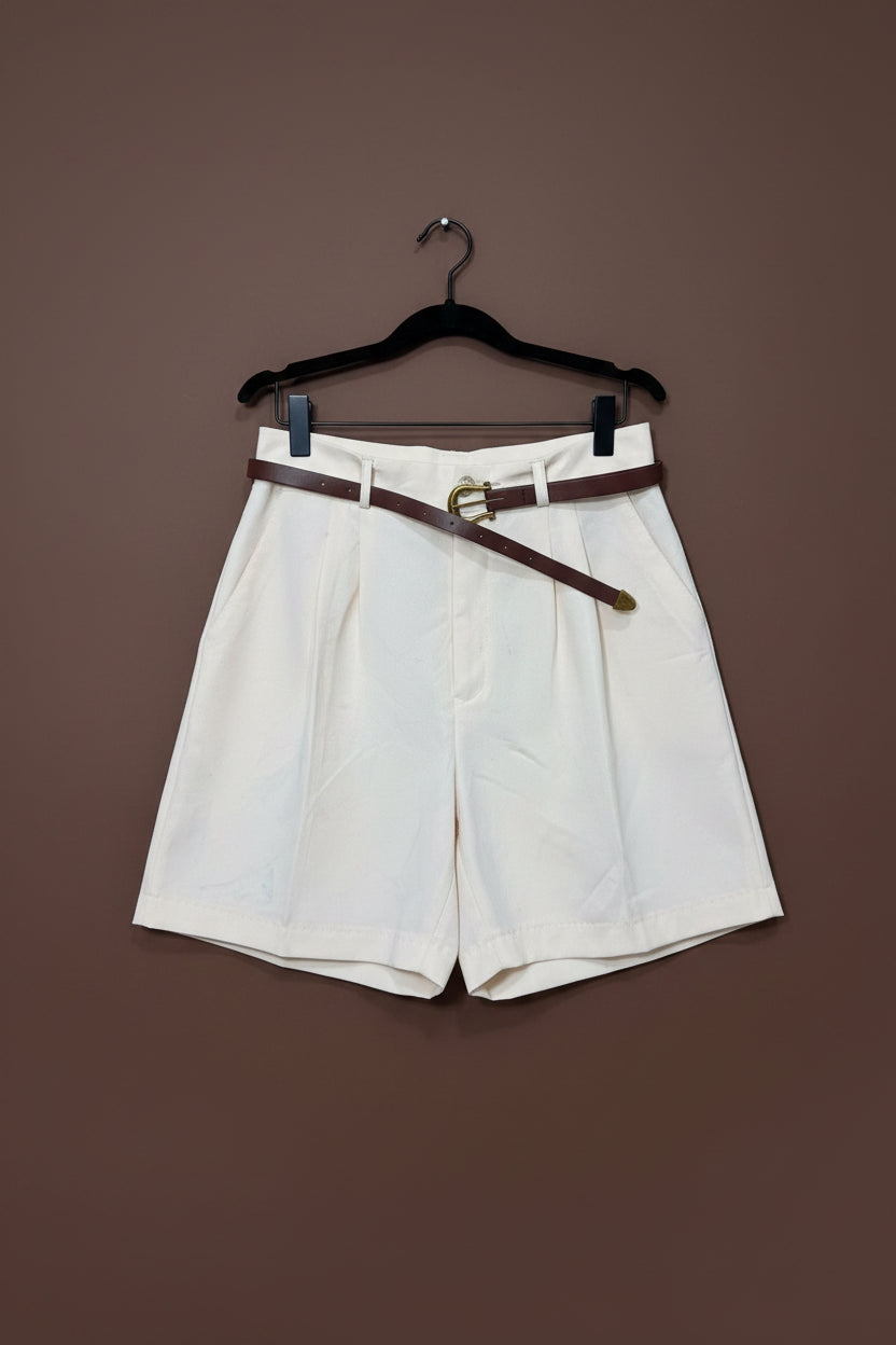 Off white tailored short size 6-12