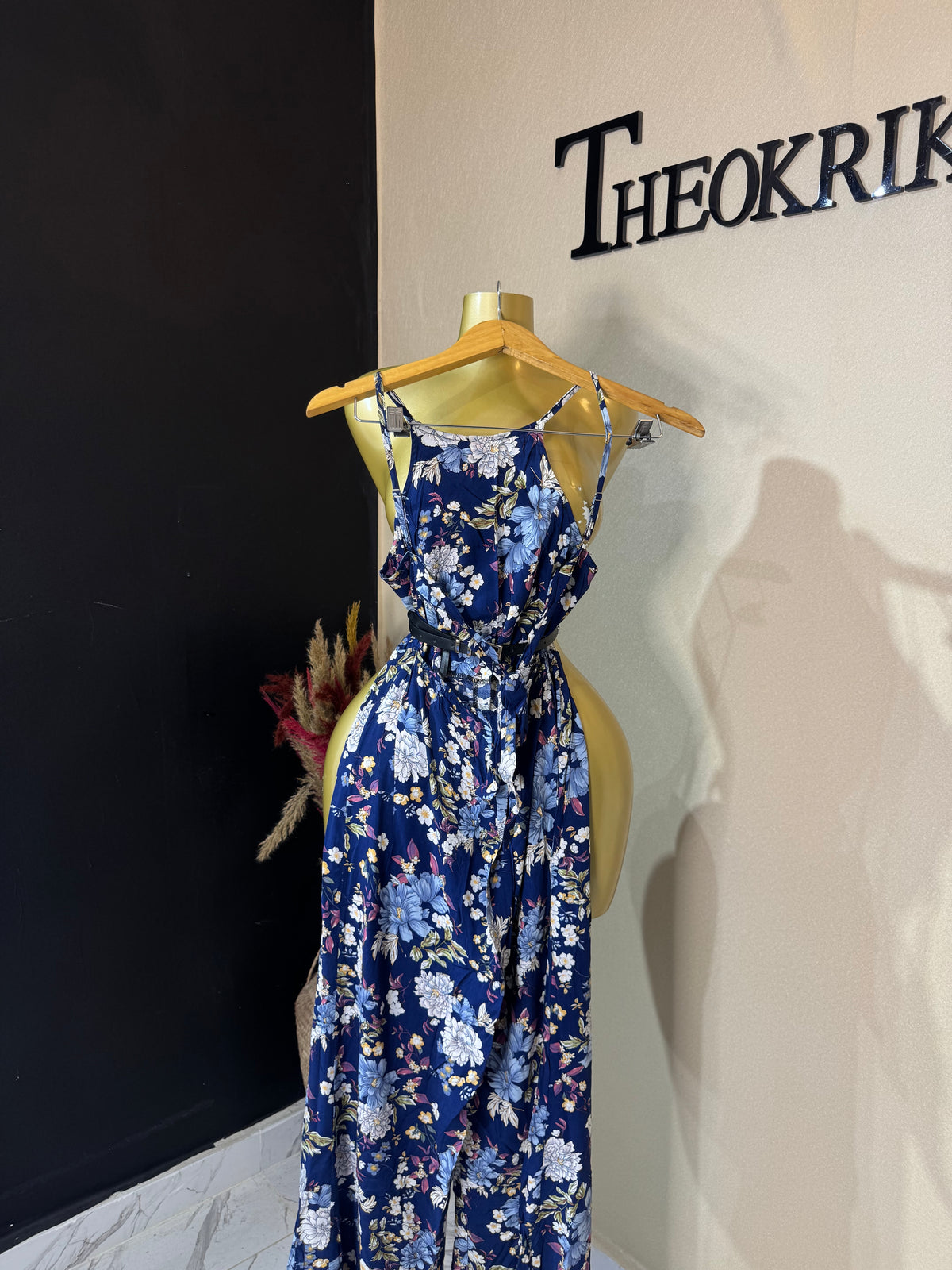 Jumpsuit size 4/6