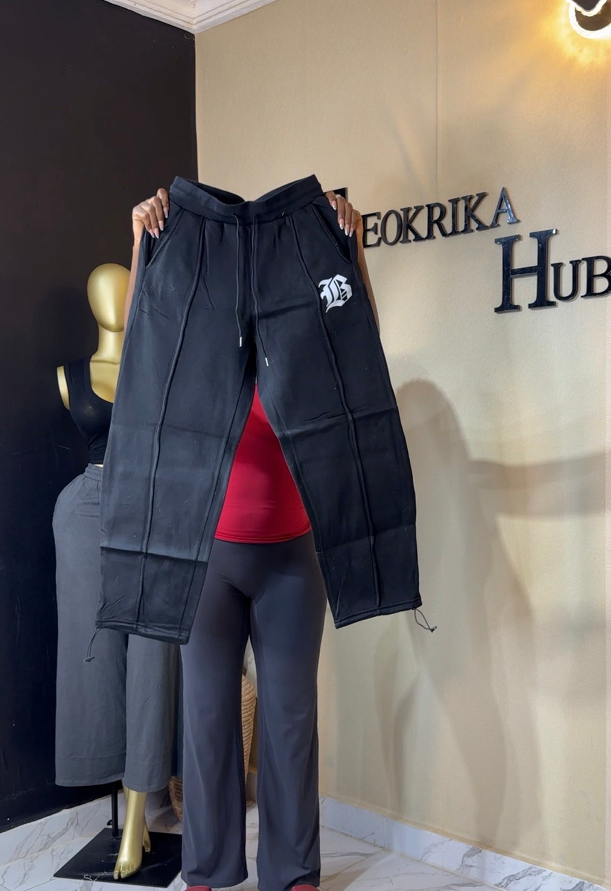 Joggers size 8/10/12 L41