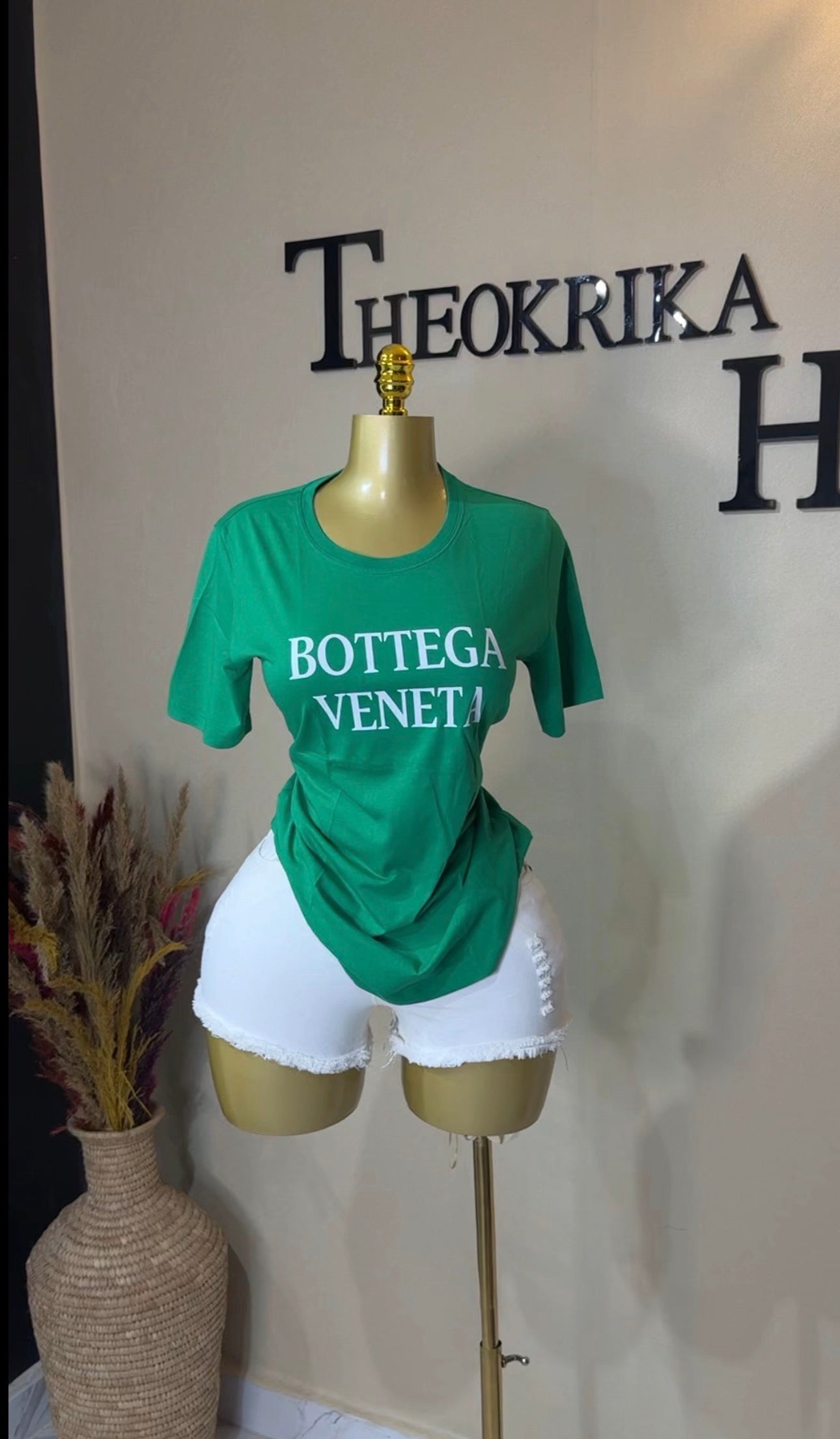 Roundneck top size 8/10
