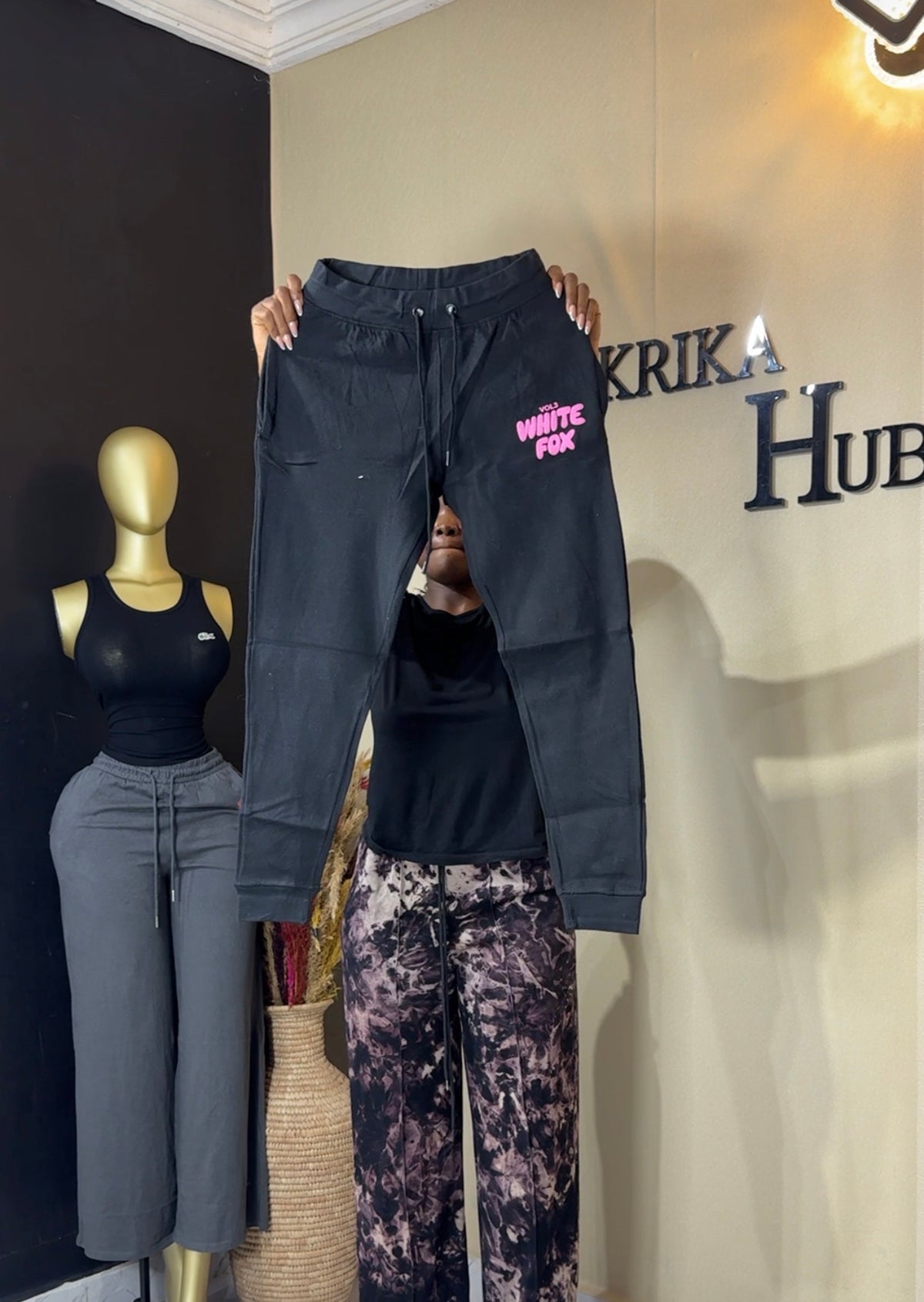 Joggers size 6/8/10 L40