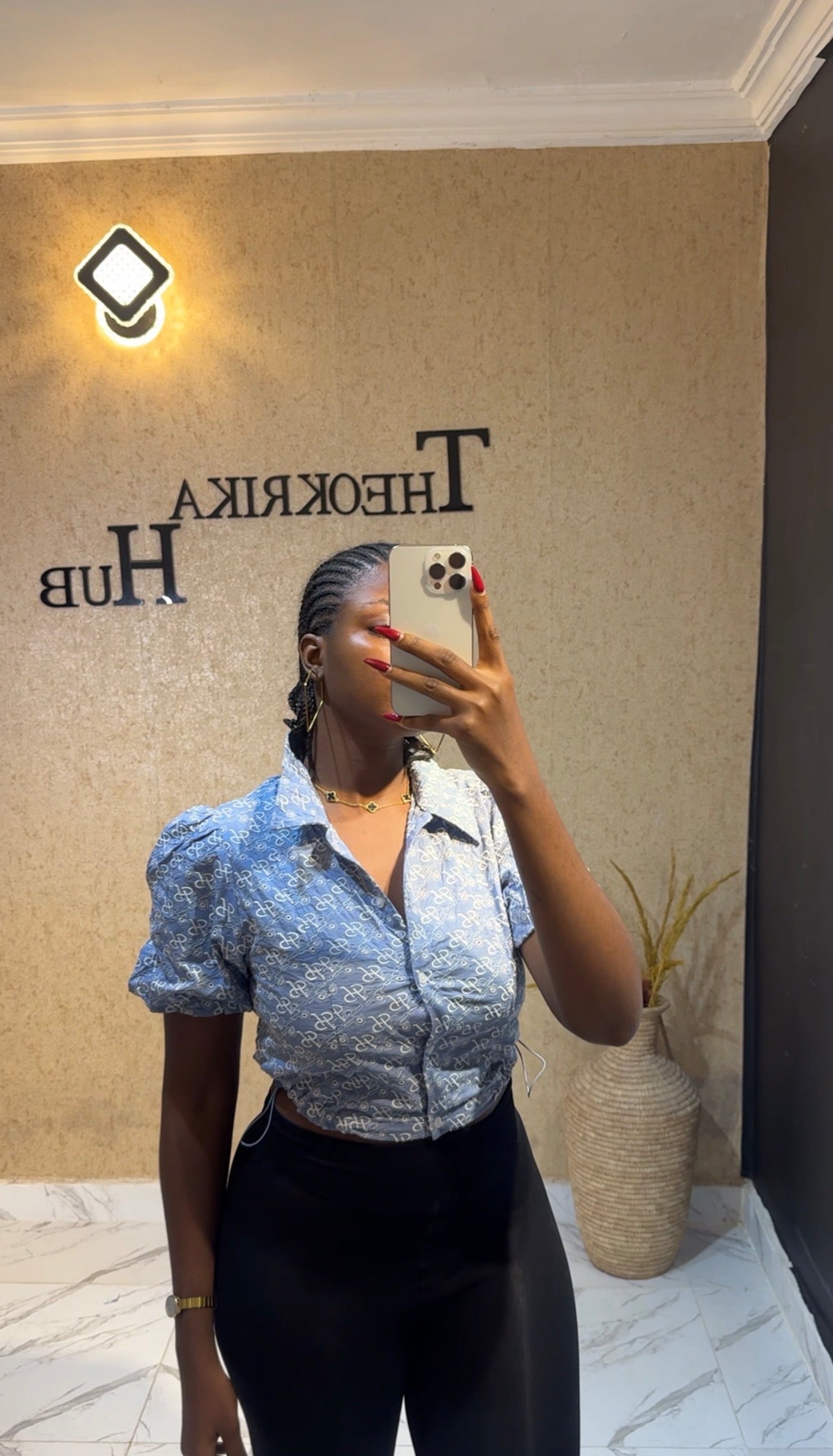 Shirt size 8/10