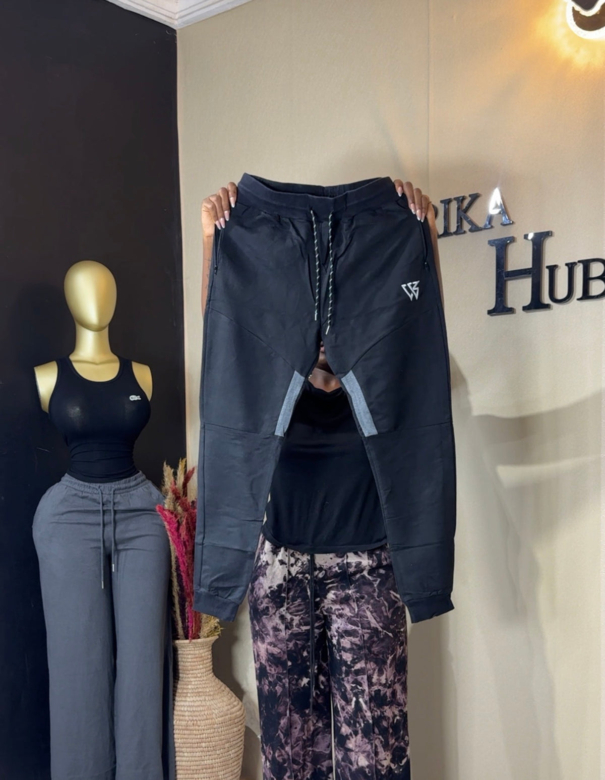 Joggers size 10 L-41