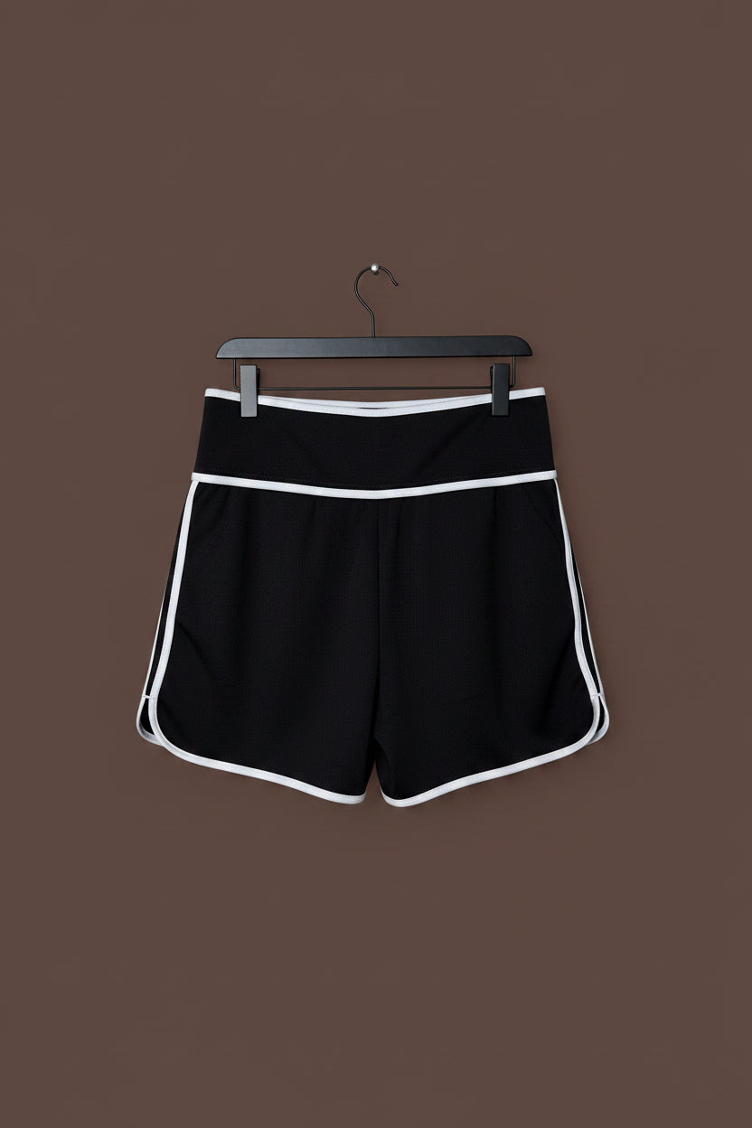Tailored short size 12