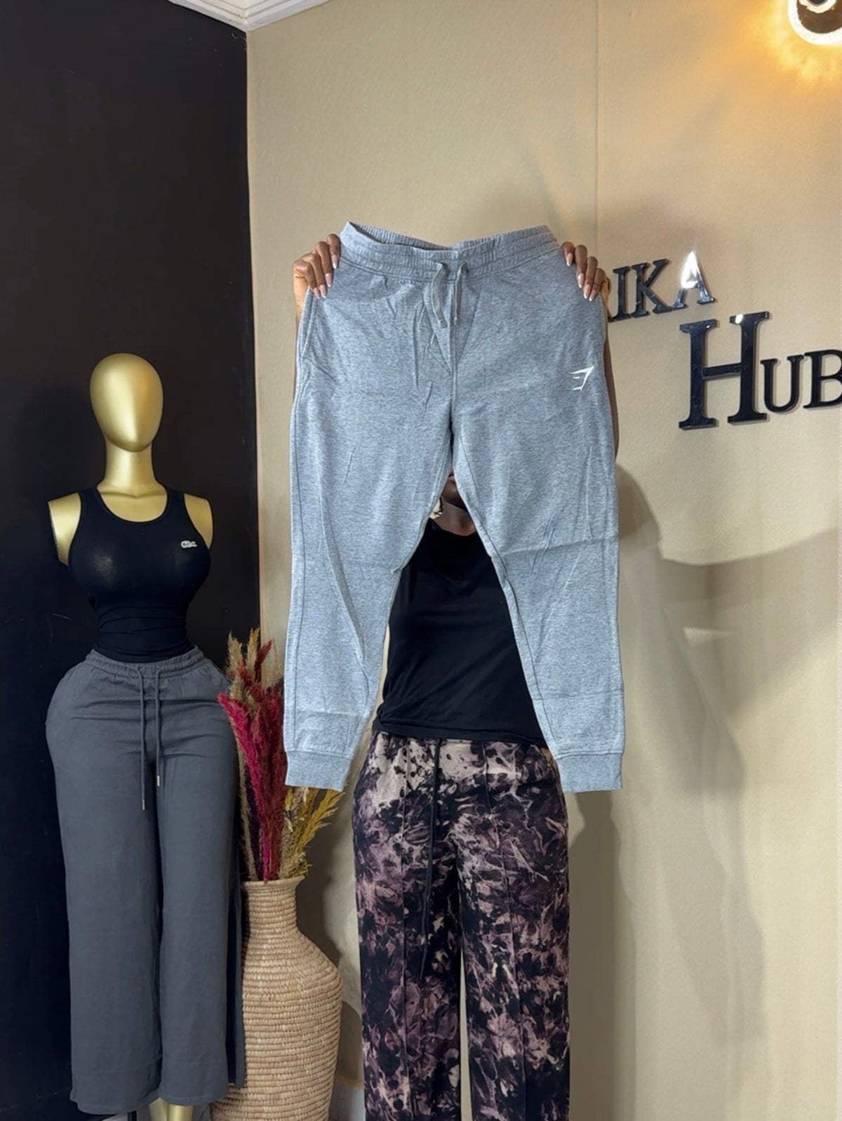 Joggers size 10 L-38