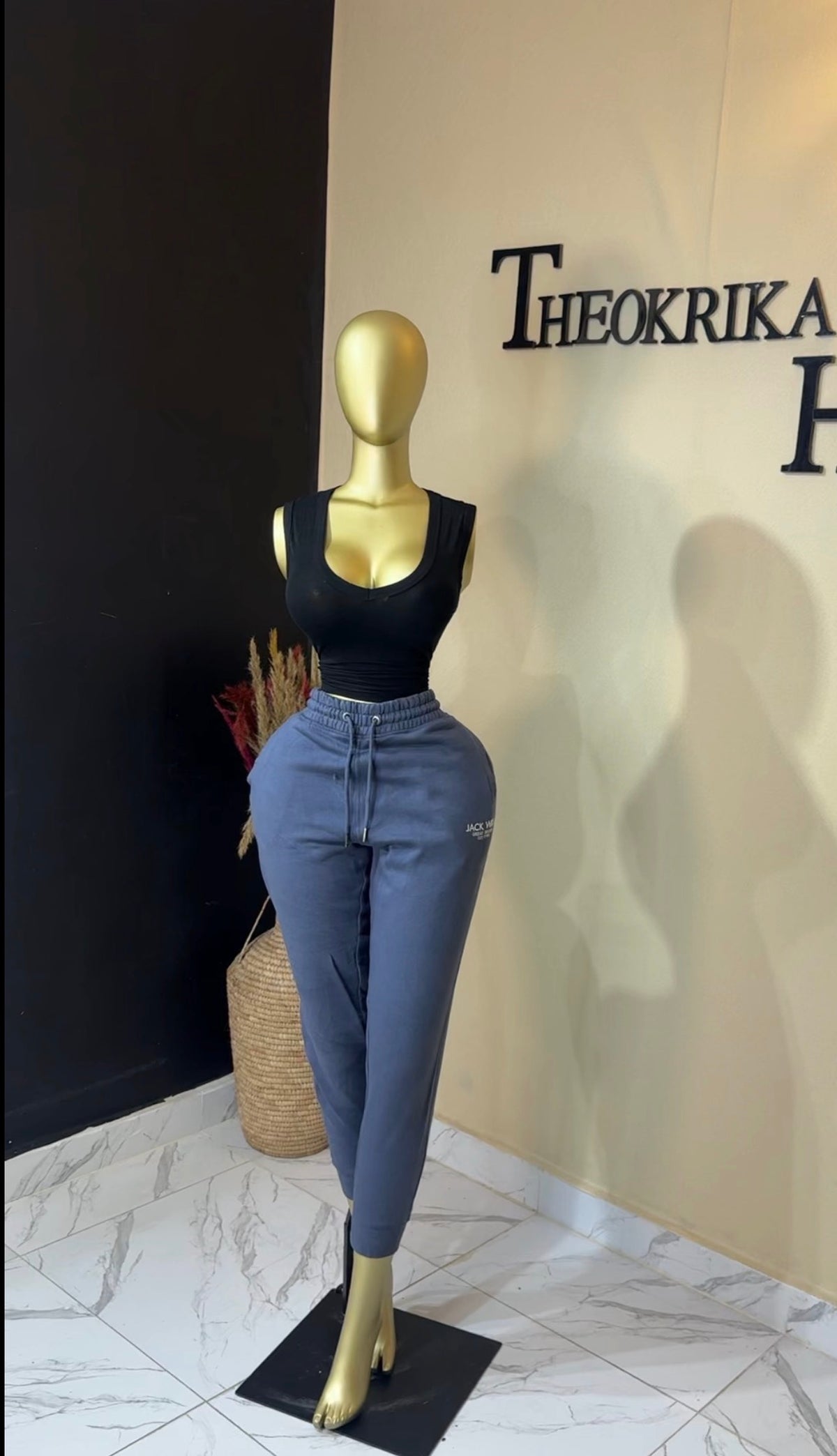 Joggers size 18/20 L43
