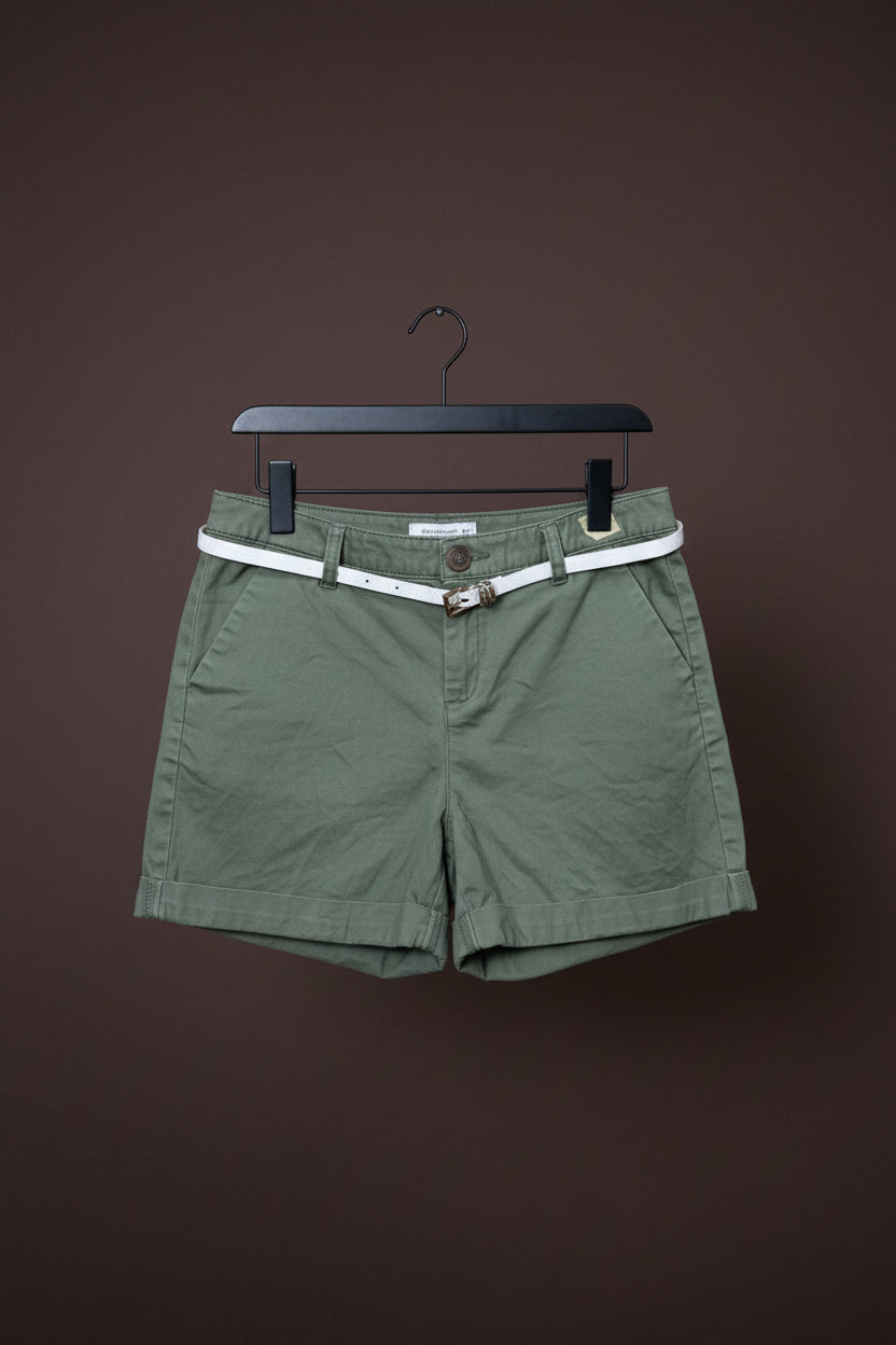Tailored short size 10/12 (no belt)