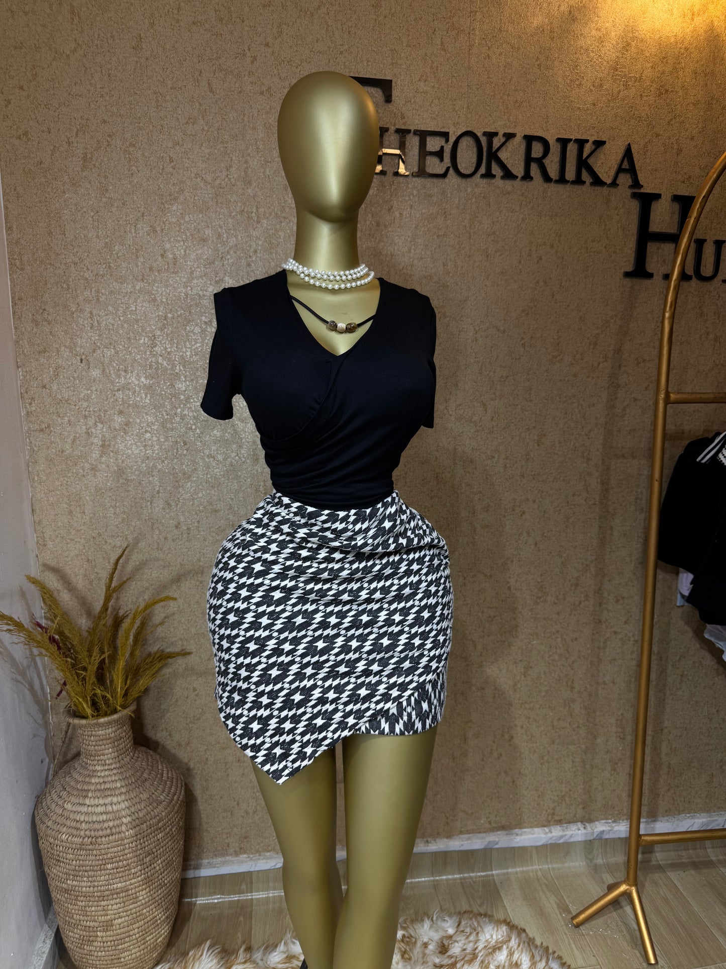Mini skirt size 8