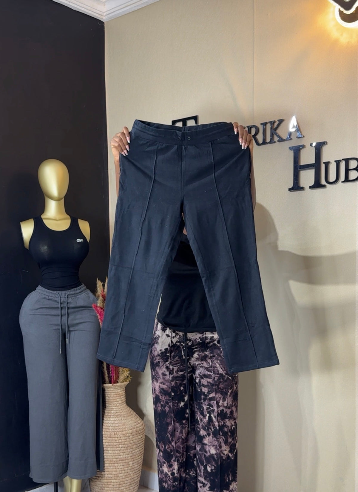 Sweatpant size 10/12 L-38