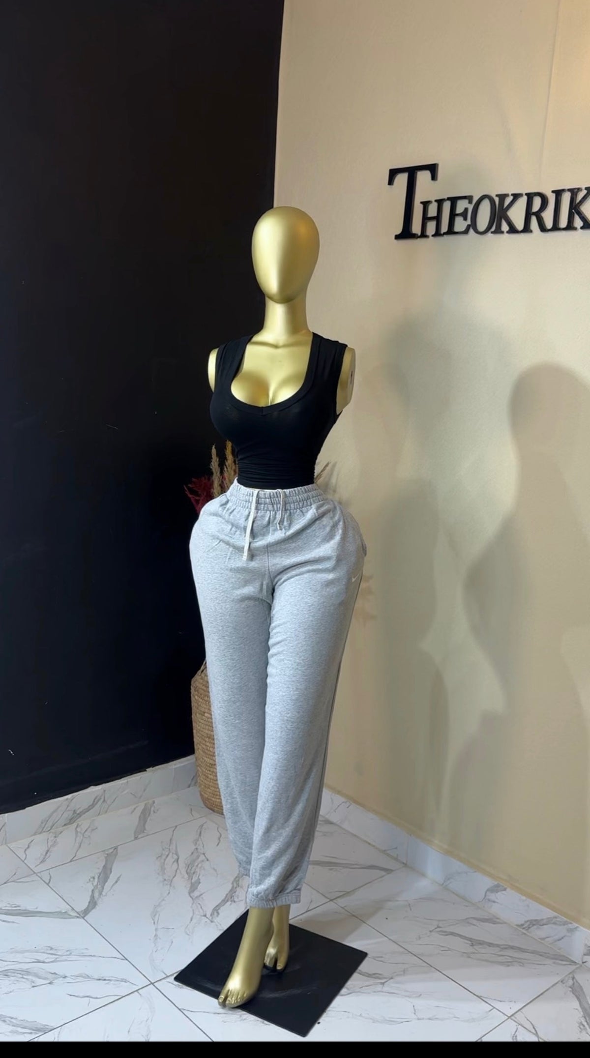Joggers size 12/14/16 L45