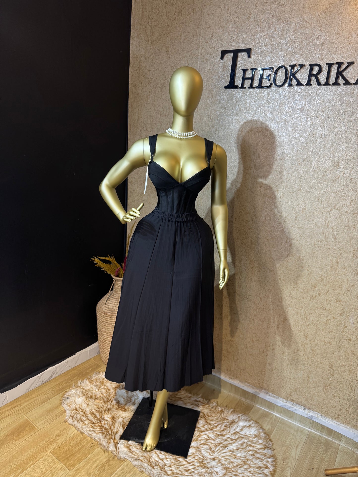 Maxi poly skirt size 12
