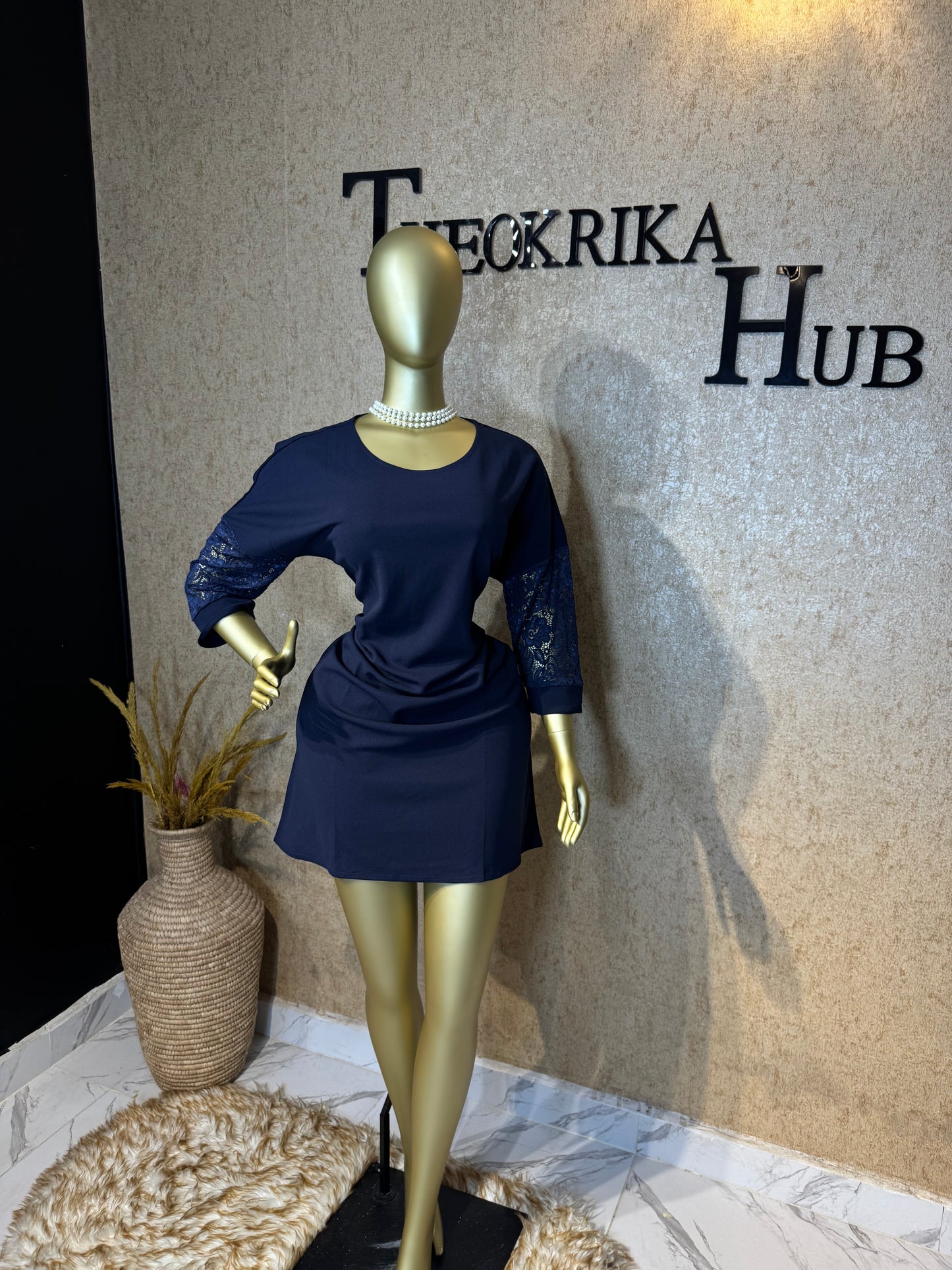 Corporate dress size 16