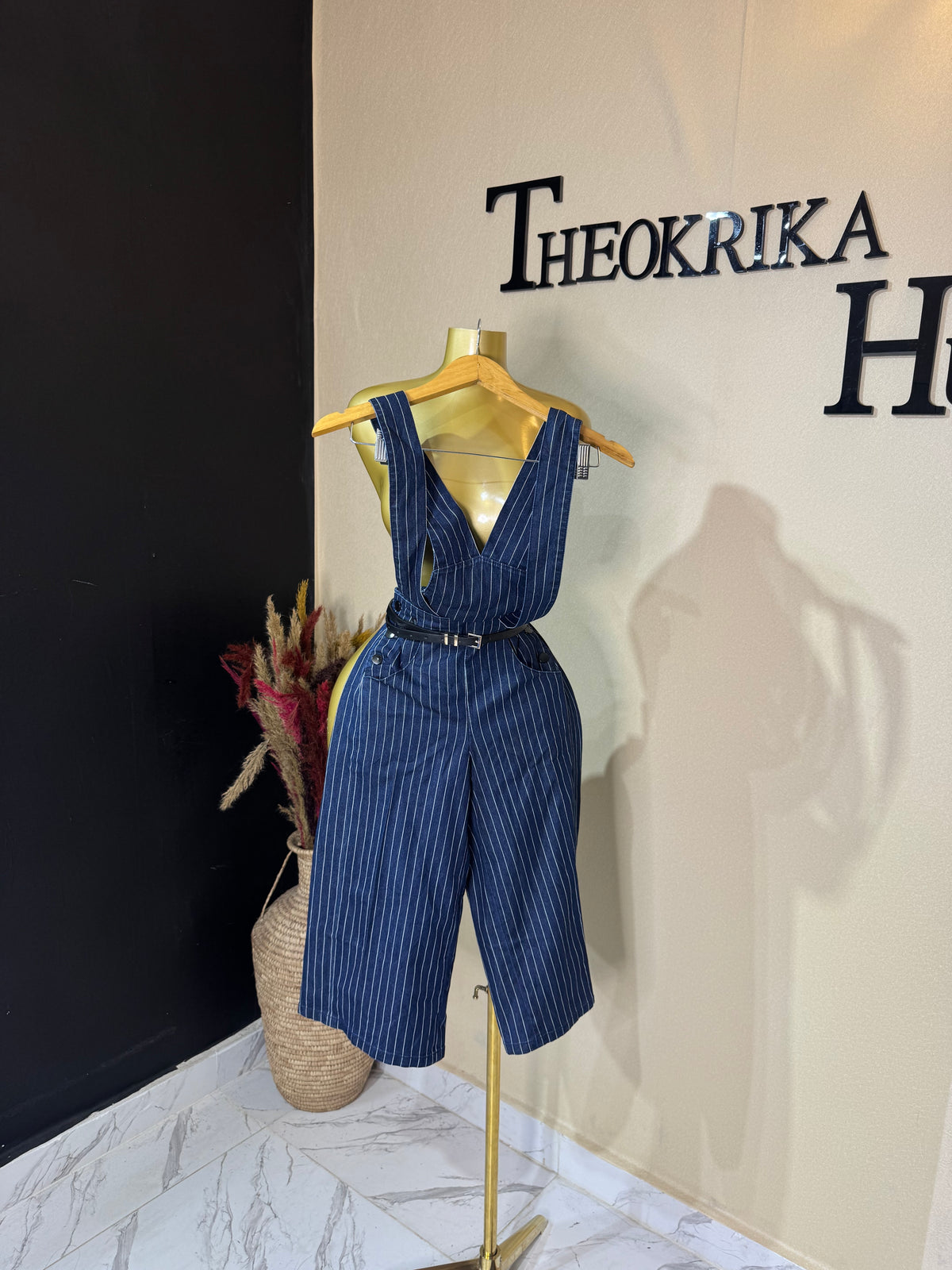 Jumpsuit size 6/8