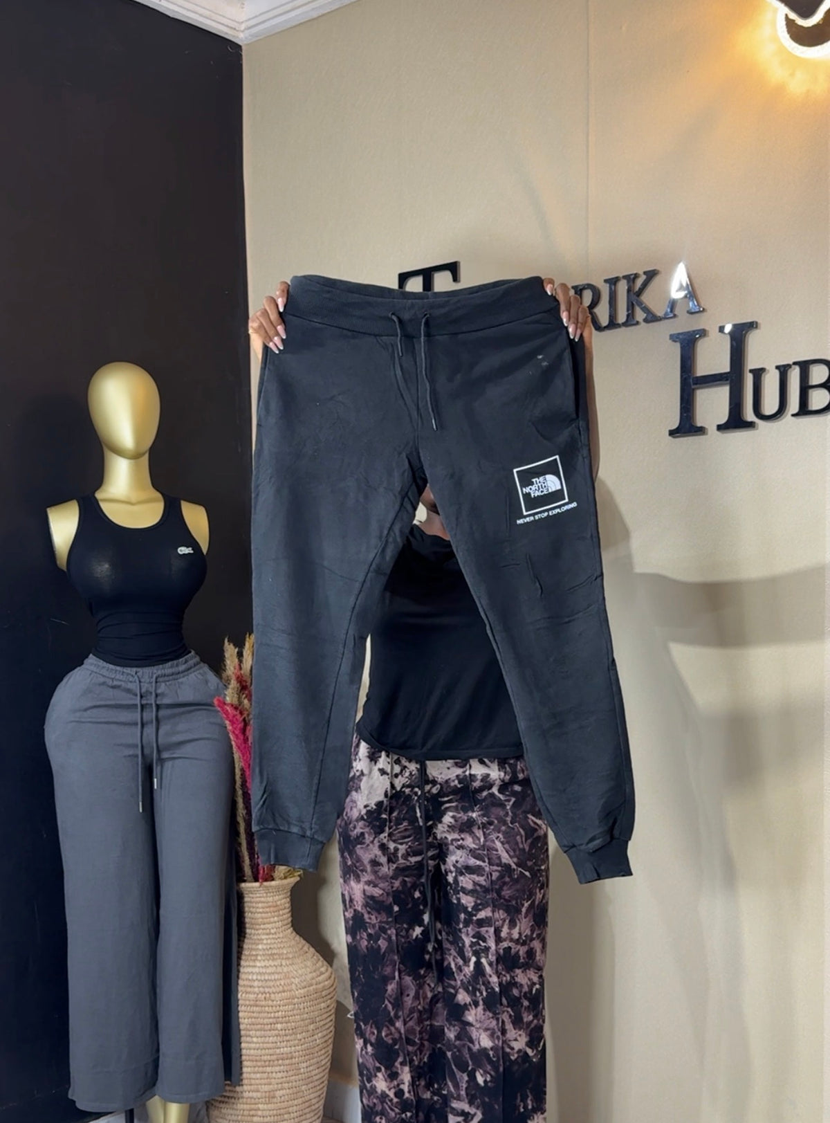 Joggers size 14/16 L-40