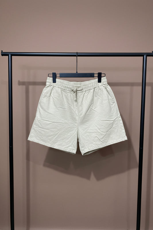 Lounge short size 6/8
