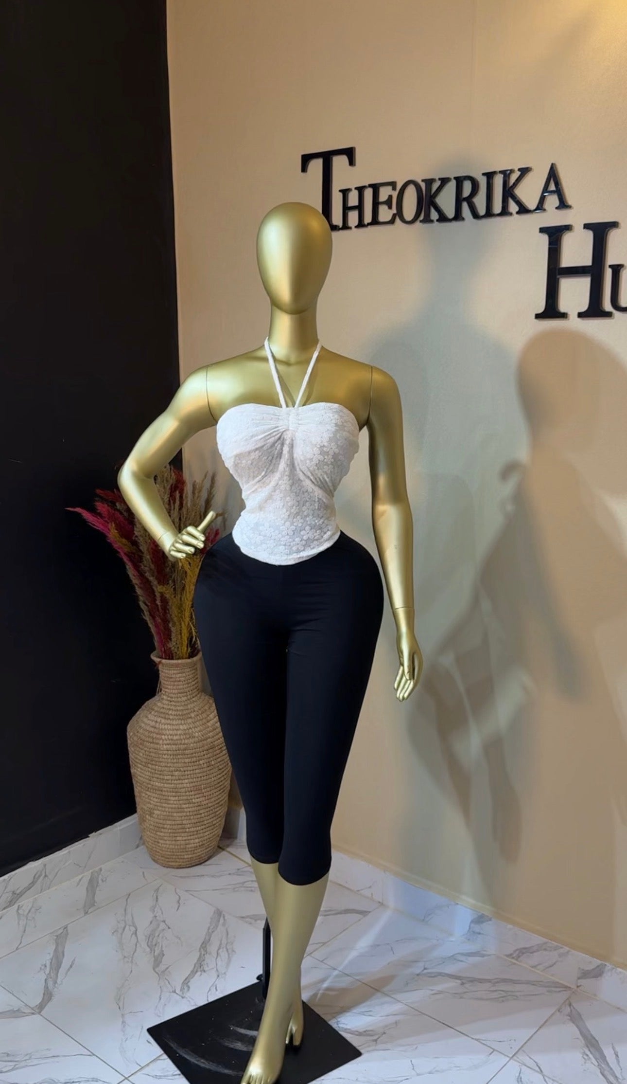 Stylish top size 8/10