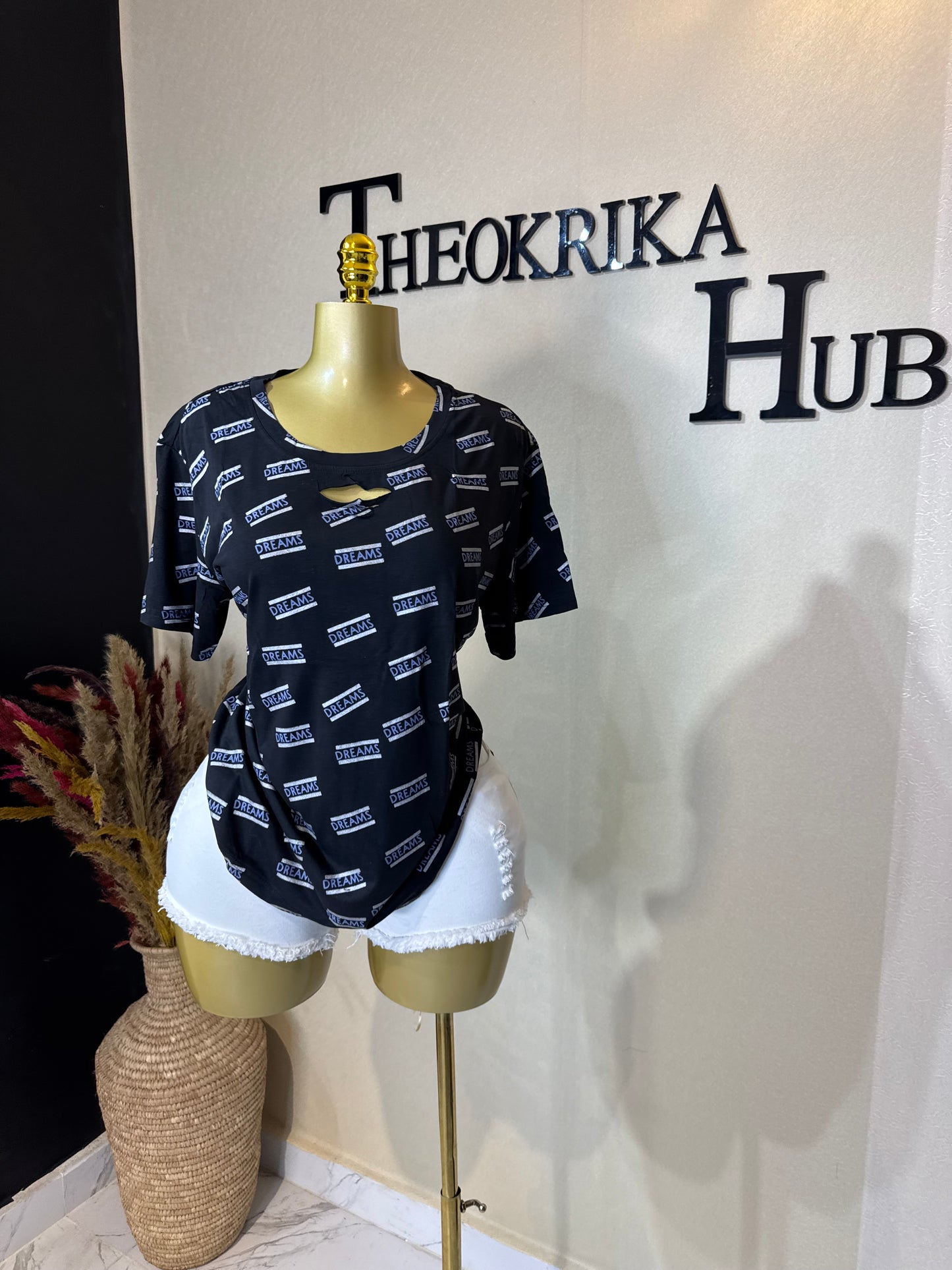 Roundneck top size 10/12