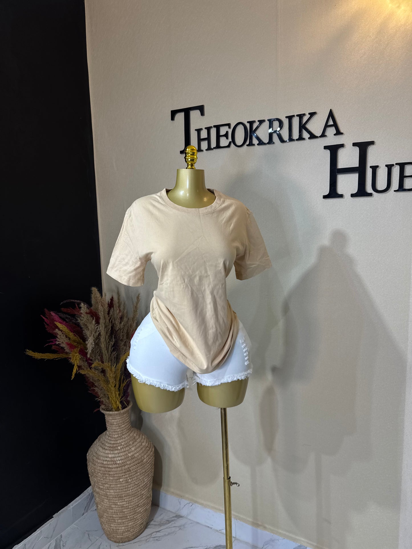 Plain tshirt size 8/10