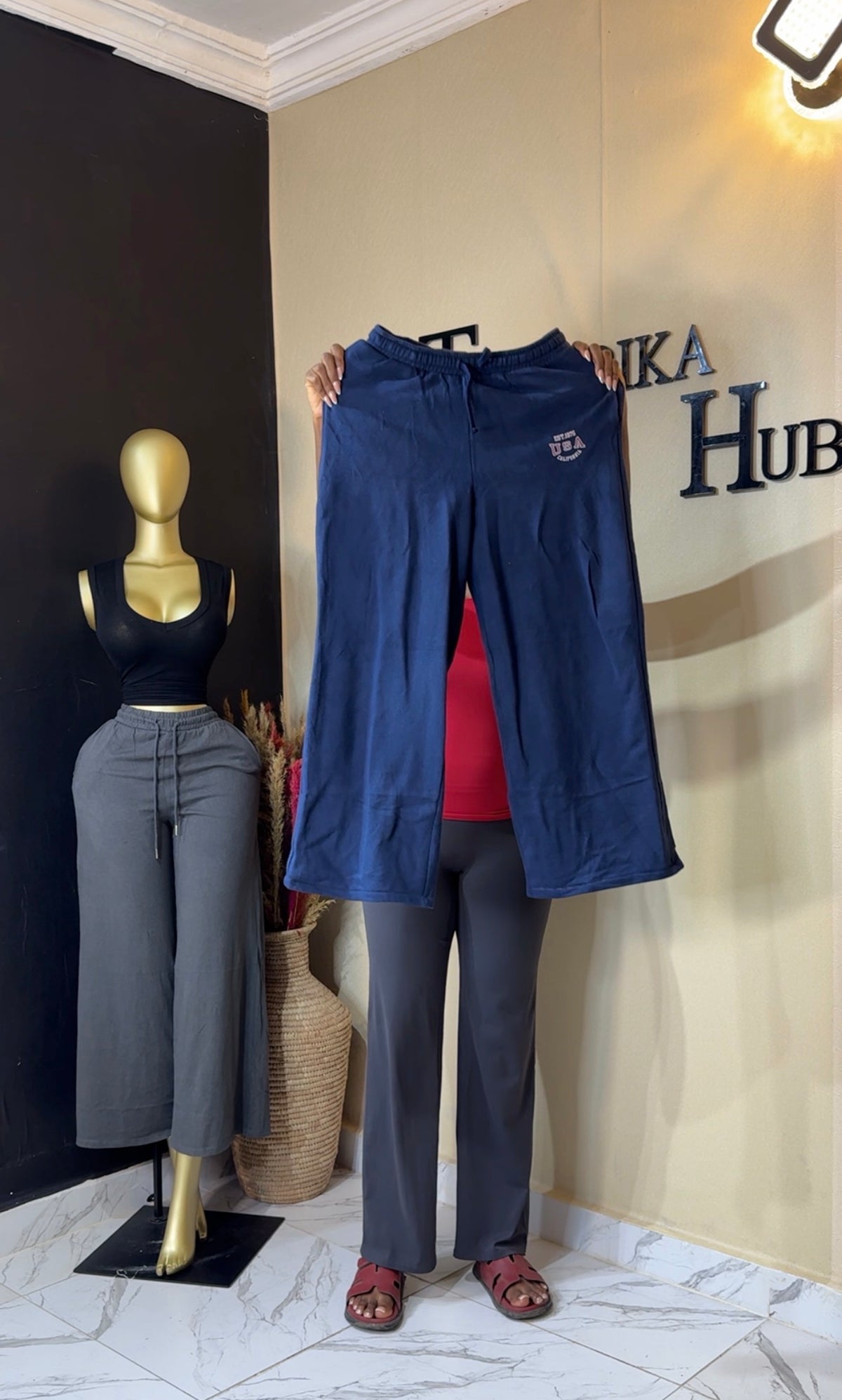 Sweatpant size 8/10/12 L41