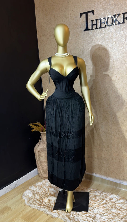 Maxi poly skirt size 6/8