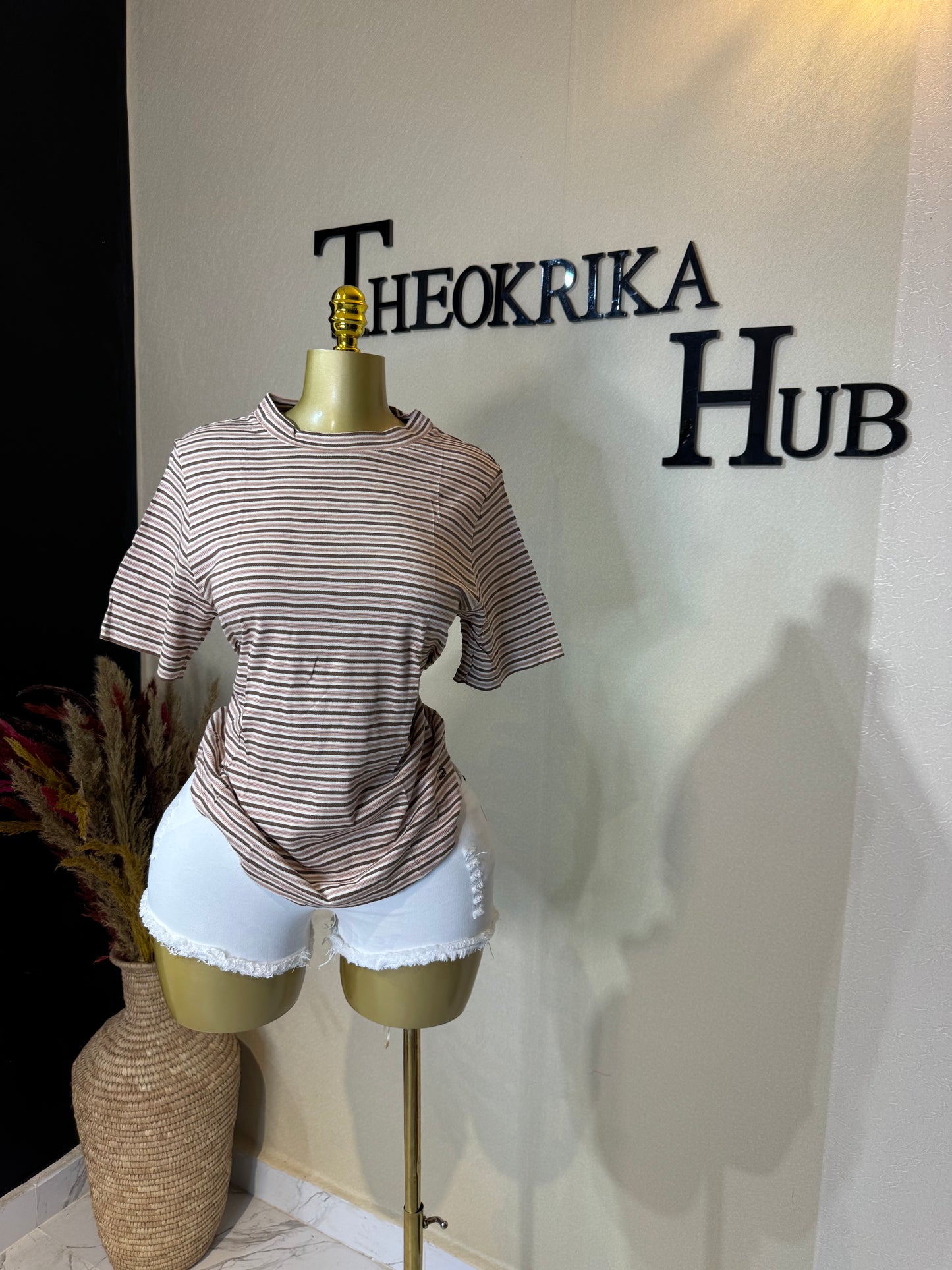Roundneck top size 10/12/14